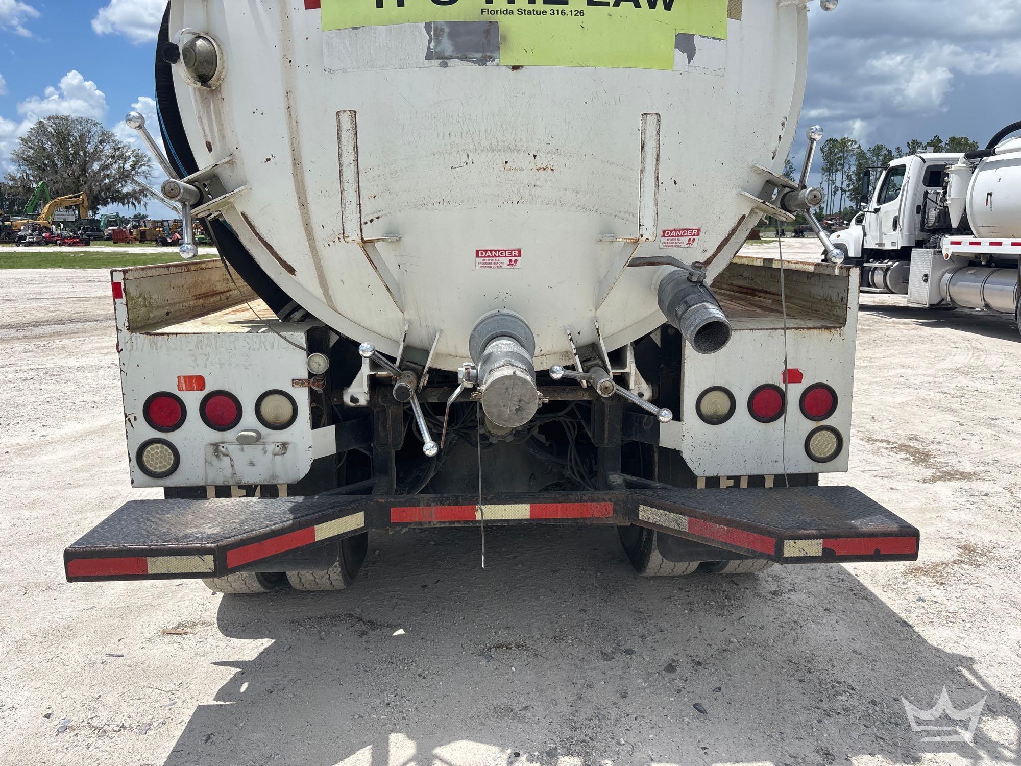 2015 Freightliner 114SD