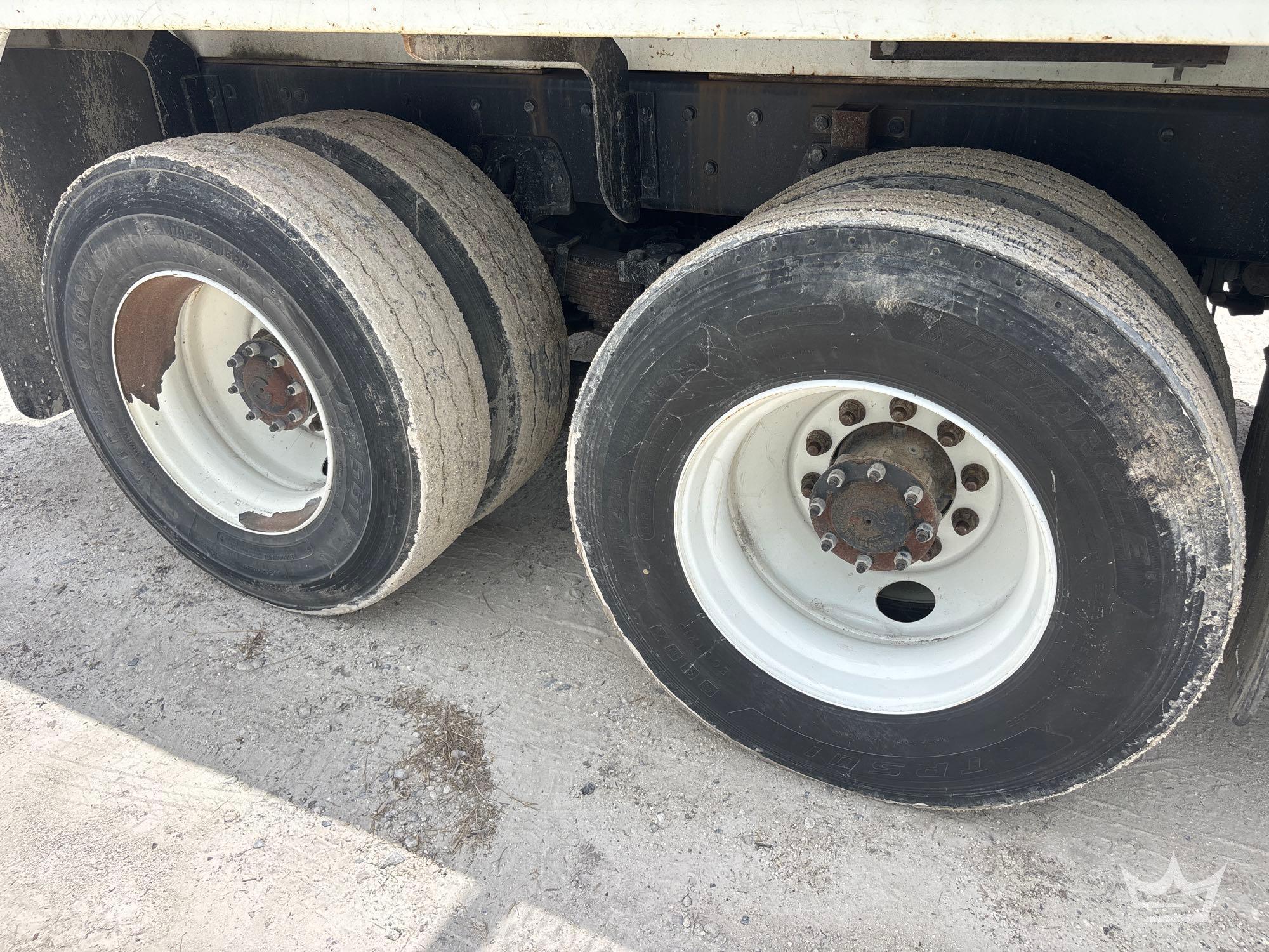 2015 Freightliner 114SD