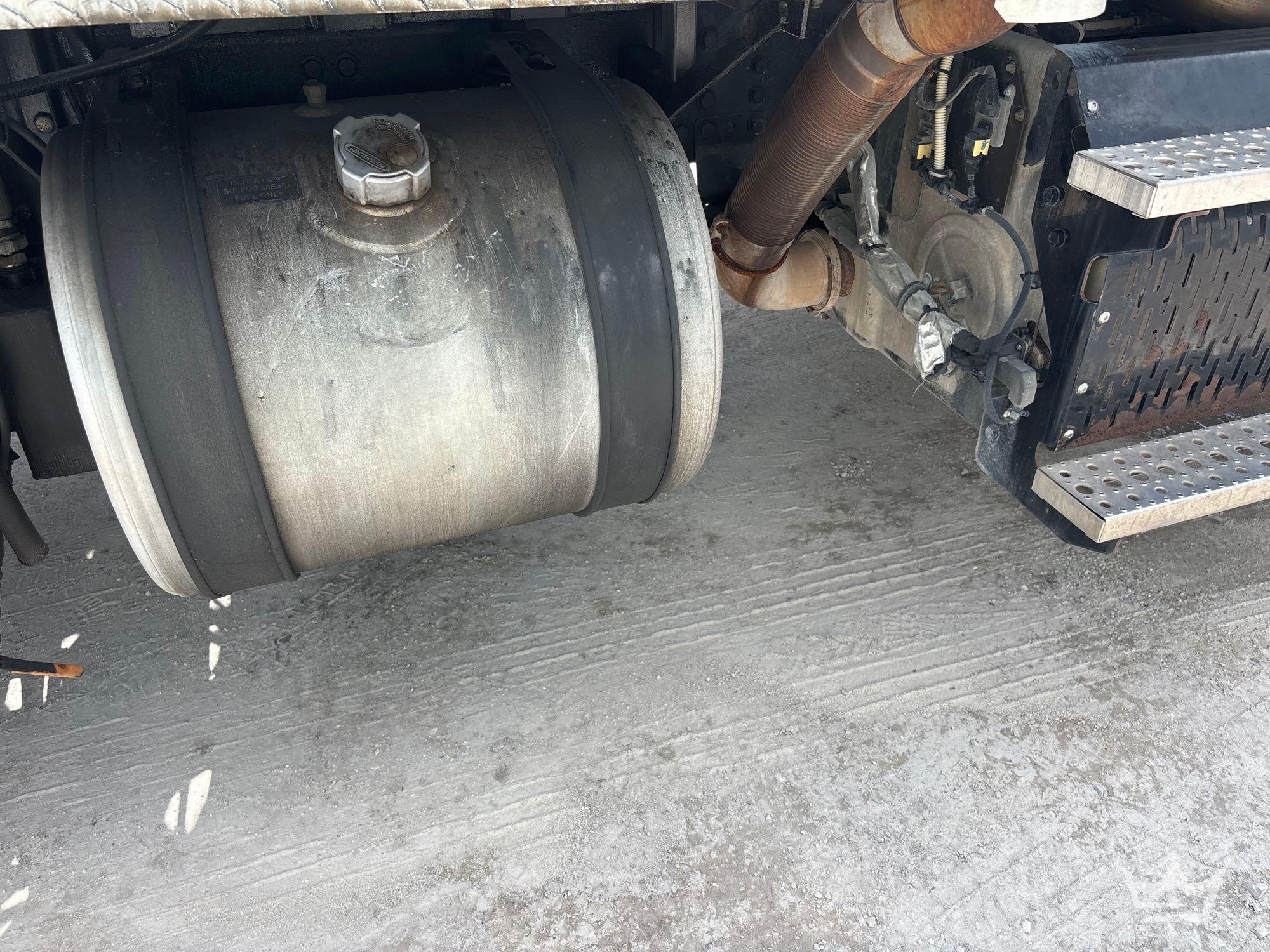 2015 Freightliner 114SD