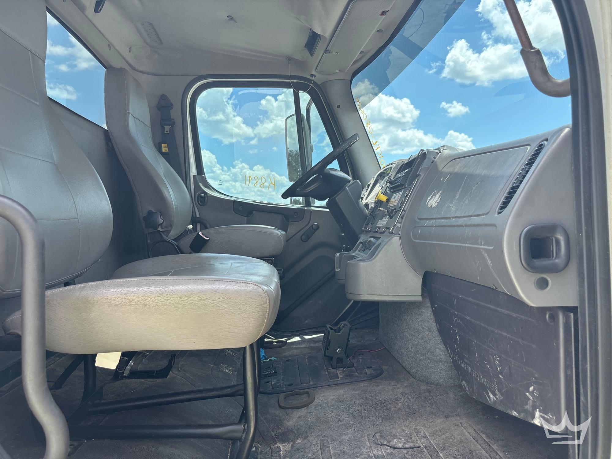 2015 Freightliner 114SD
