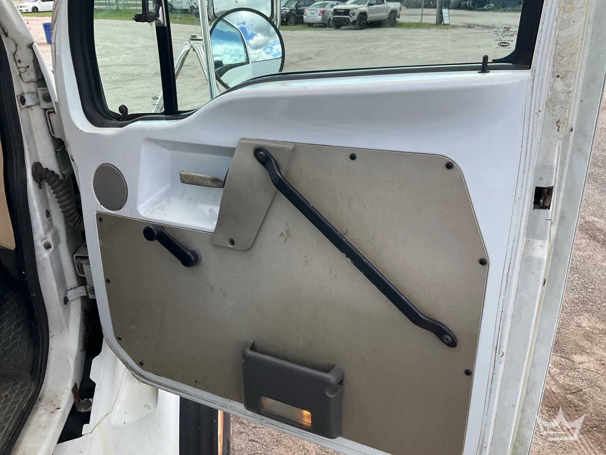 2005 Sterling L7500