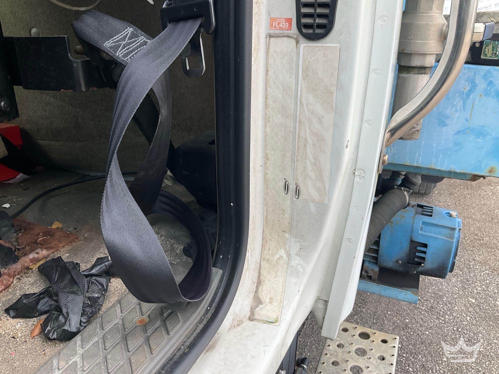 2005 Sterling L7500