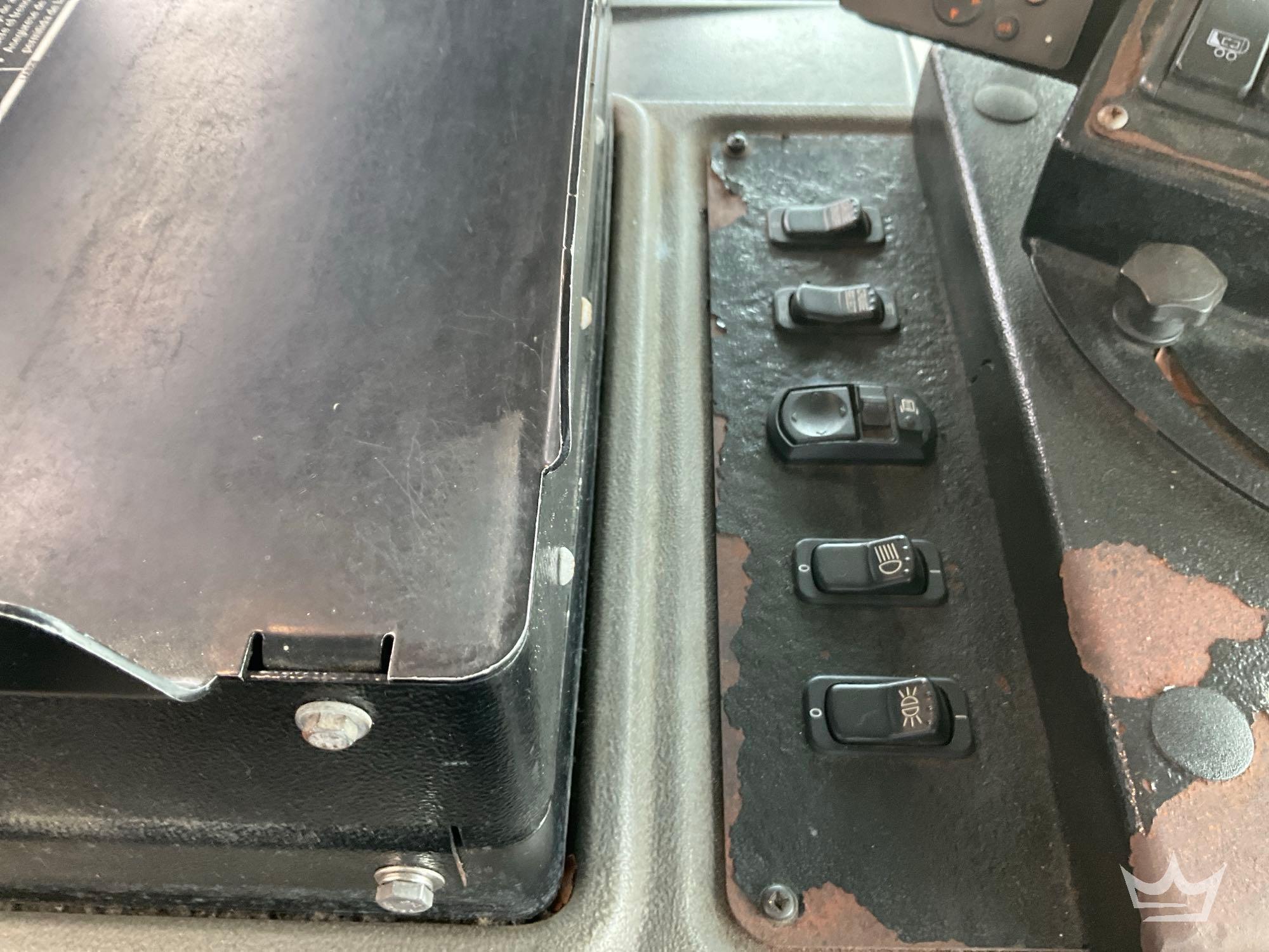 2019 Peterbilt 520