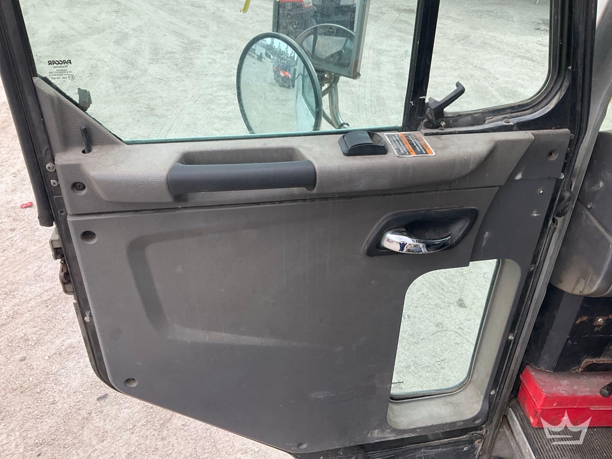 2019 Peterbilt 520