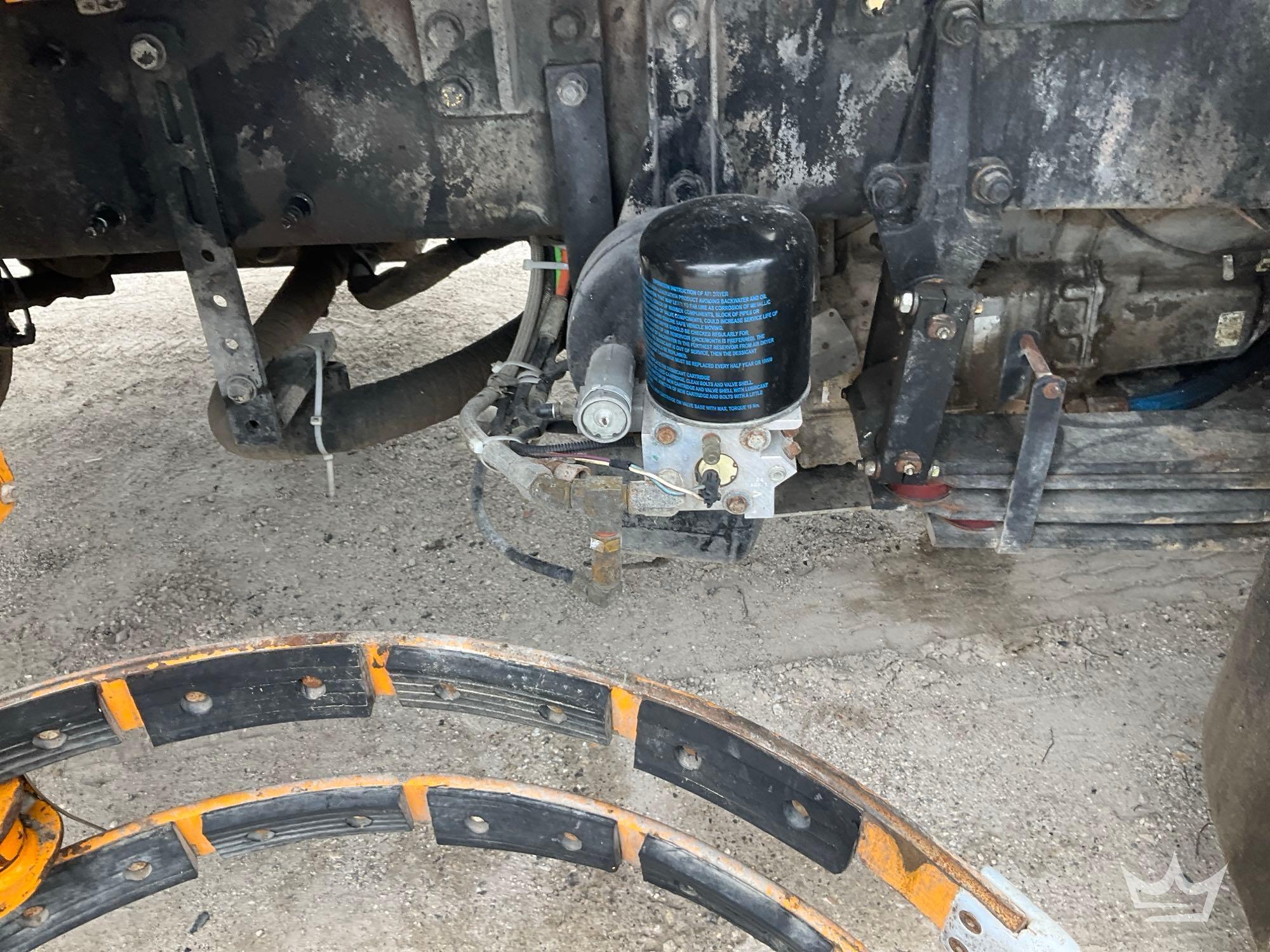 2019 Peterbilt 520
