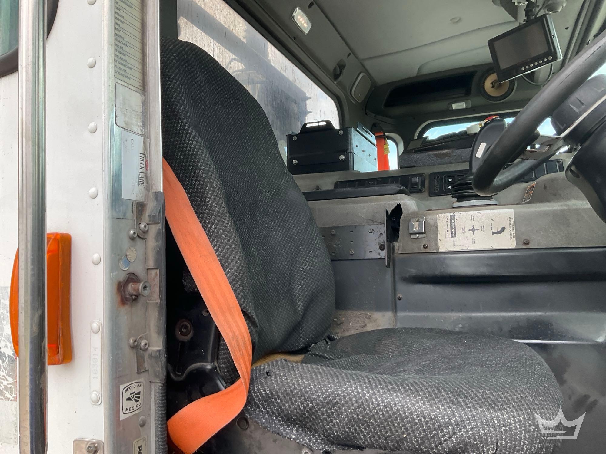 2019 Peterbilt 520