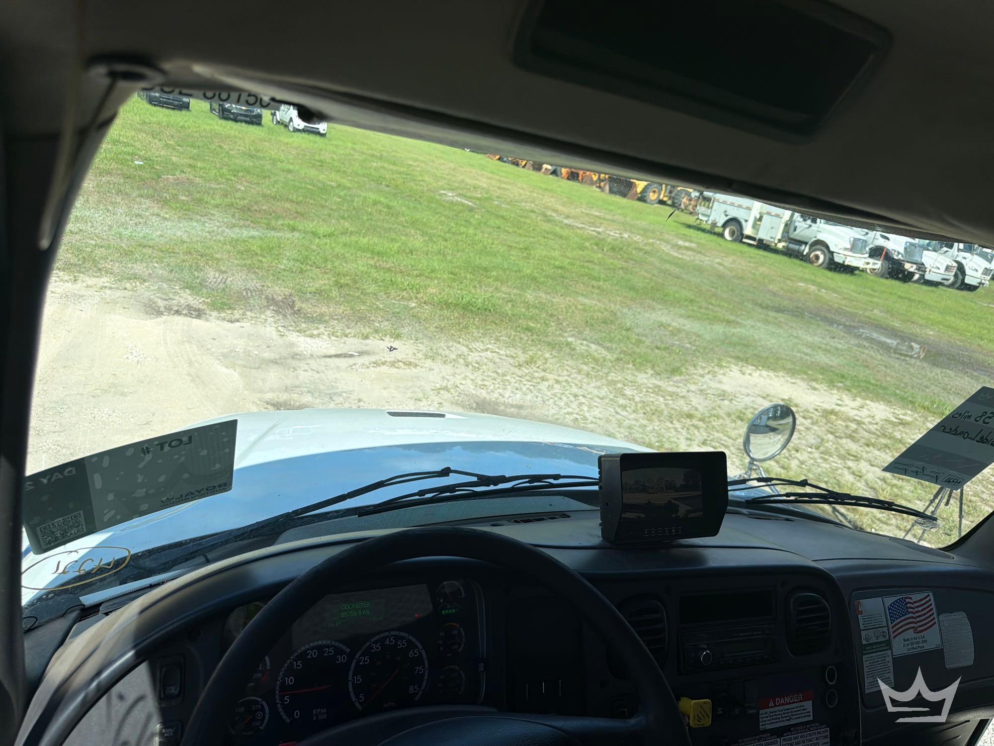 2017 Freightliner M2 106