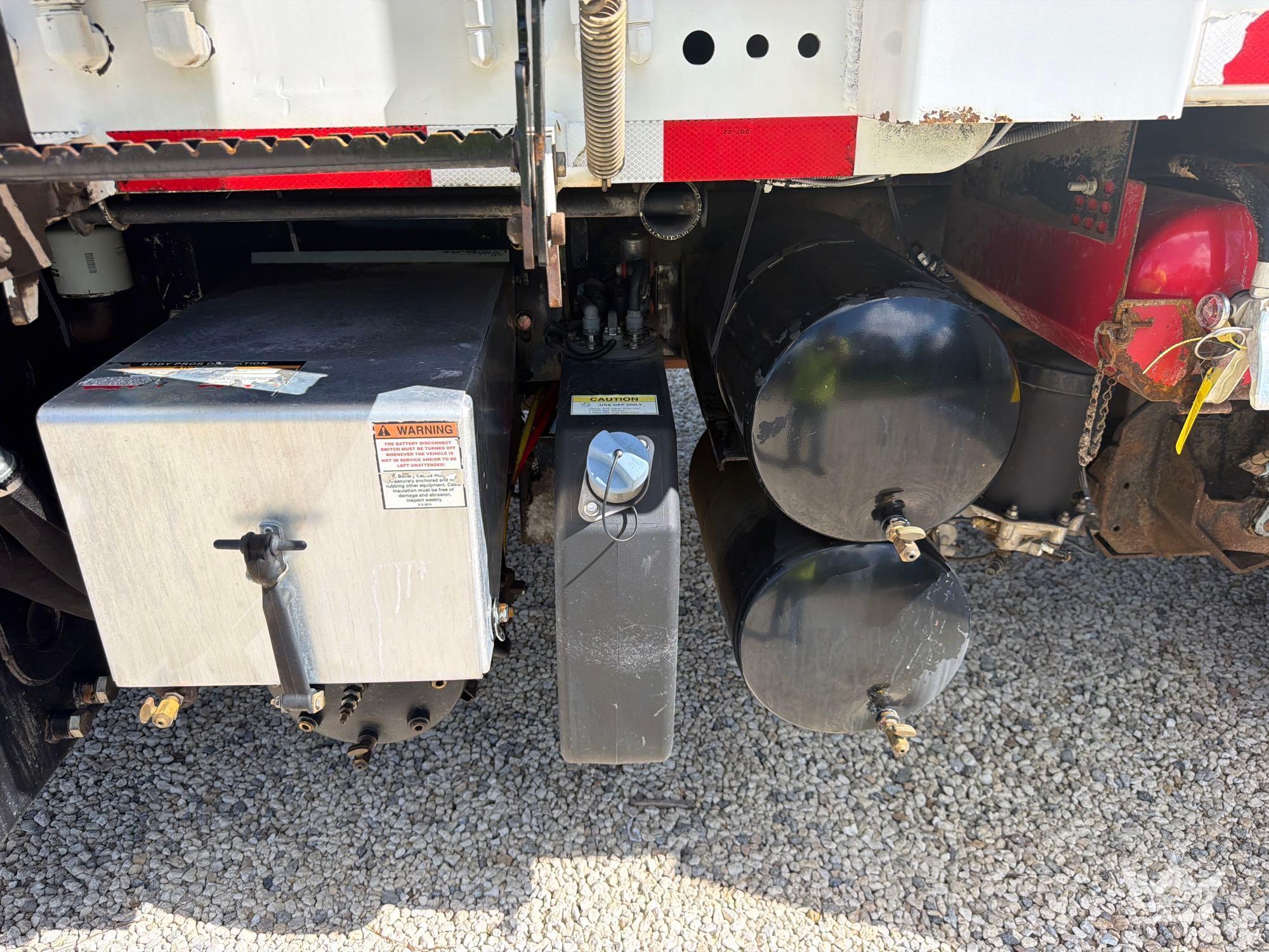 2017 Freightliner M2 106
