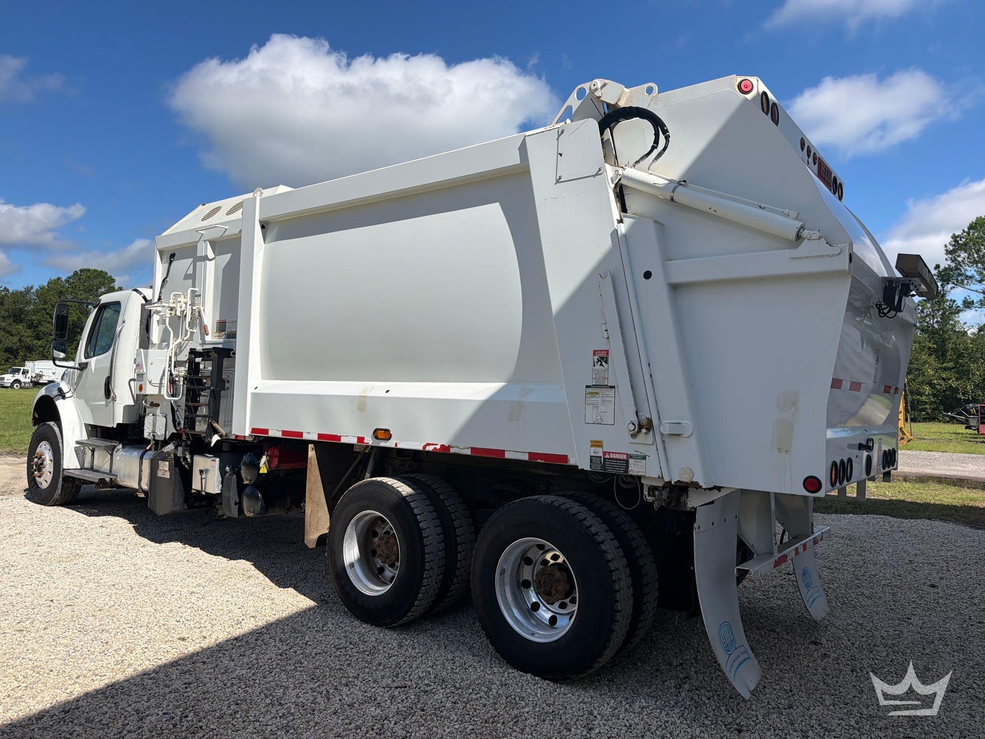 2017 Freightliner M2 106