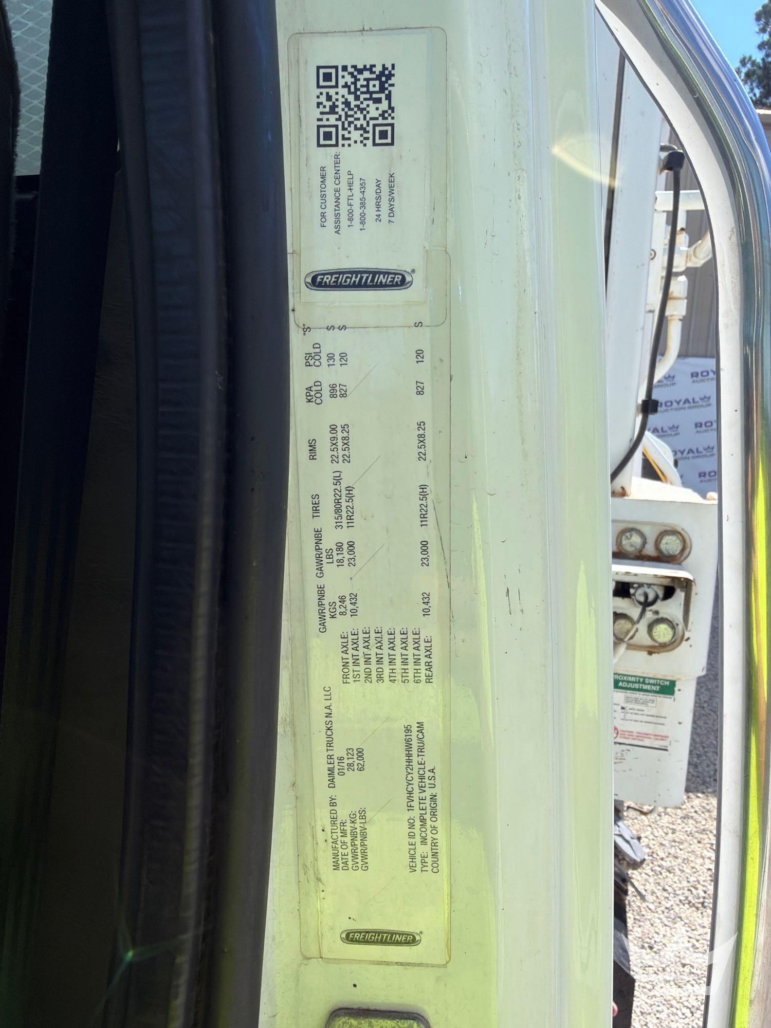 2017 Freightliner M2 106