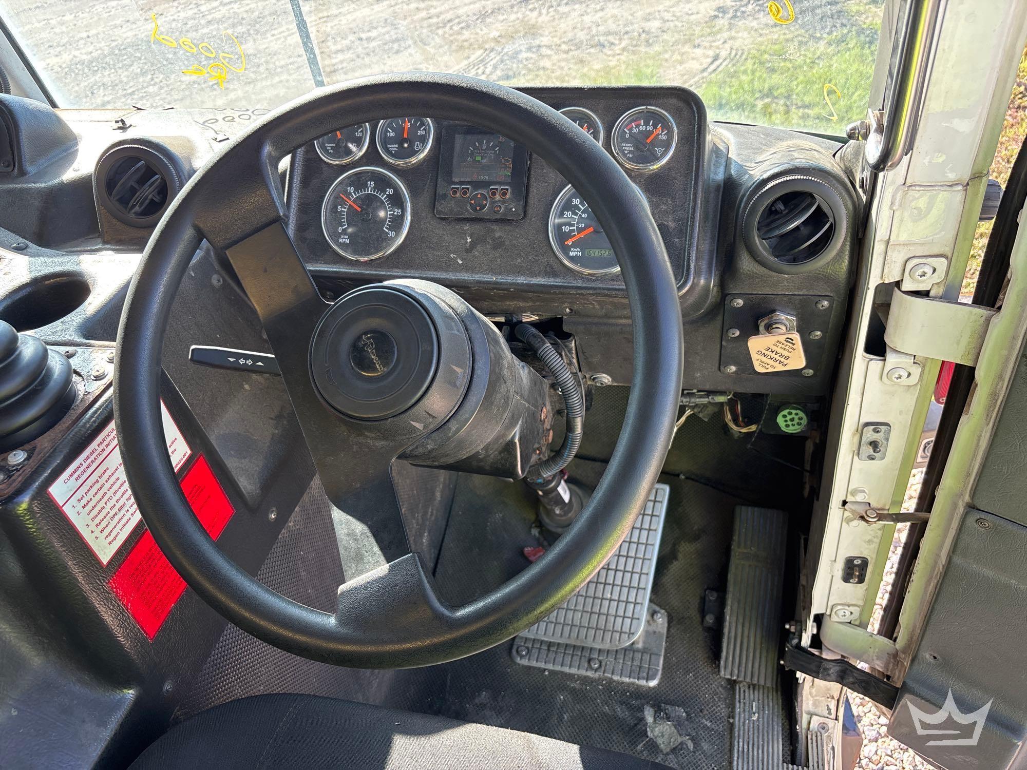 2016 Autocar EXPEDITOR