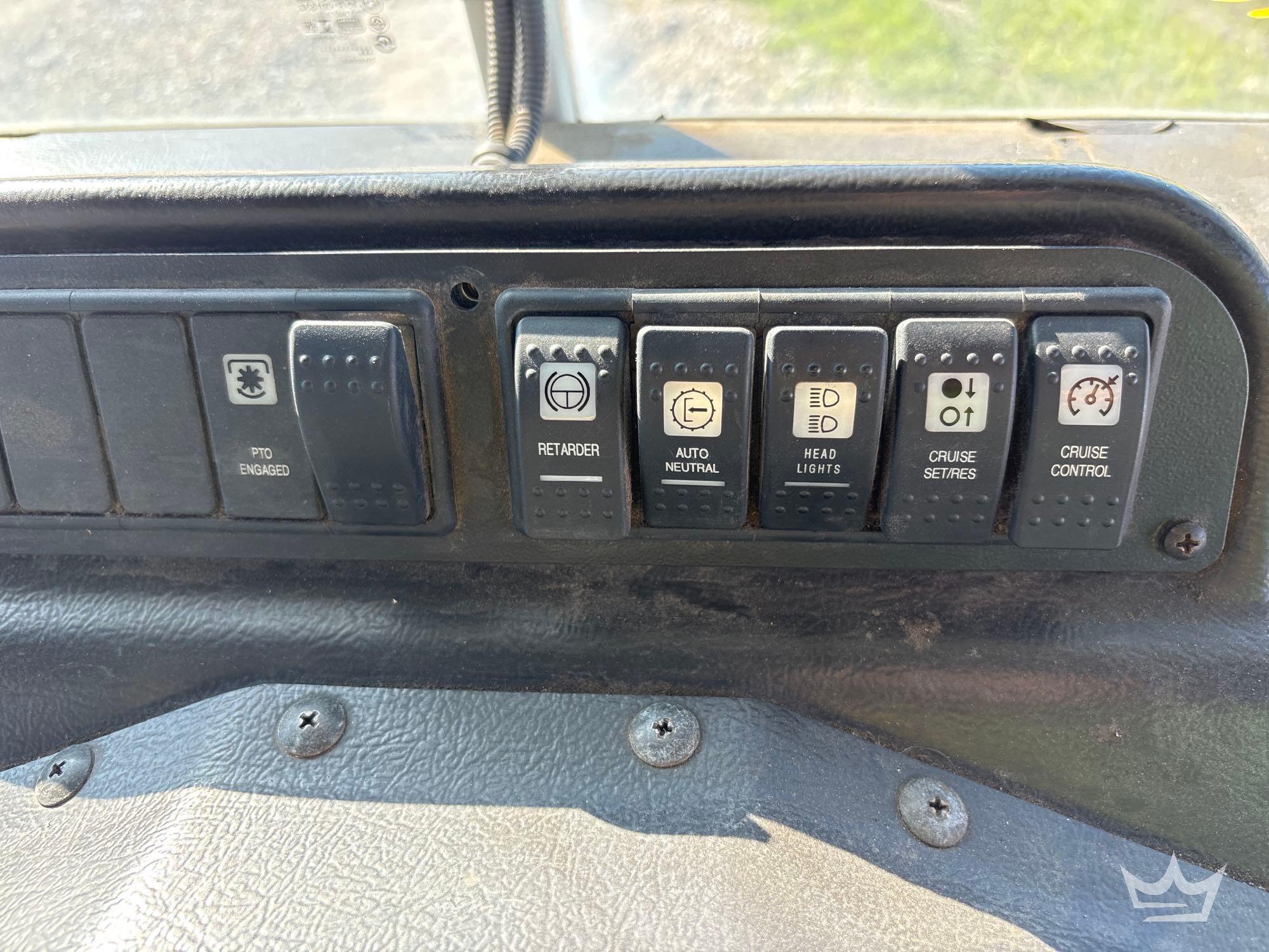 2016 Autocar EXPEDITOR