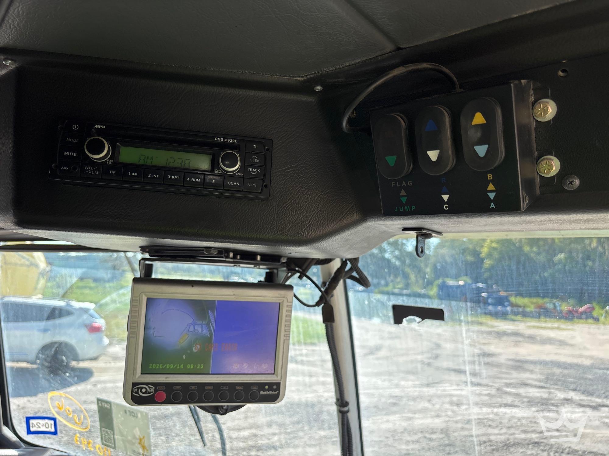 2016 Autocar EXPEDITOR