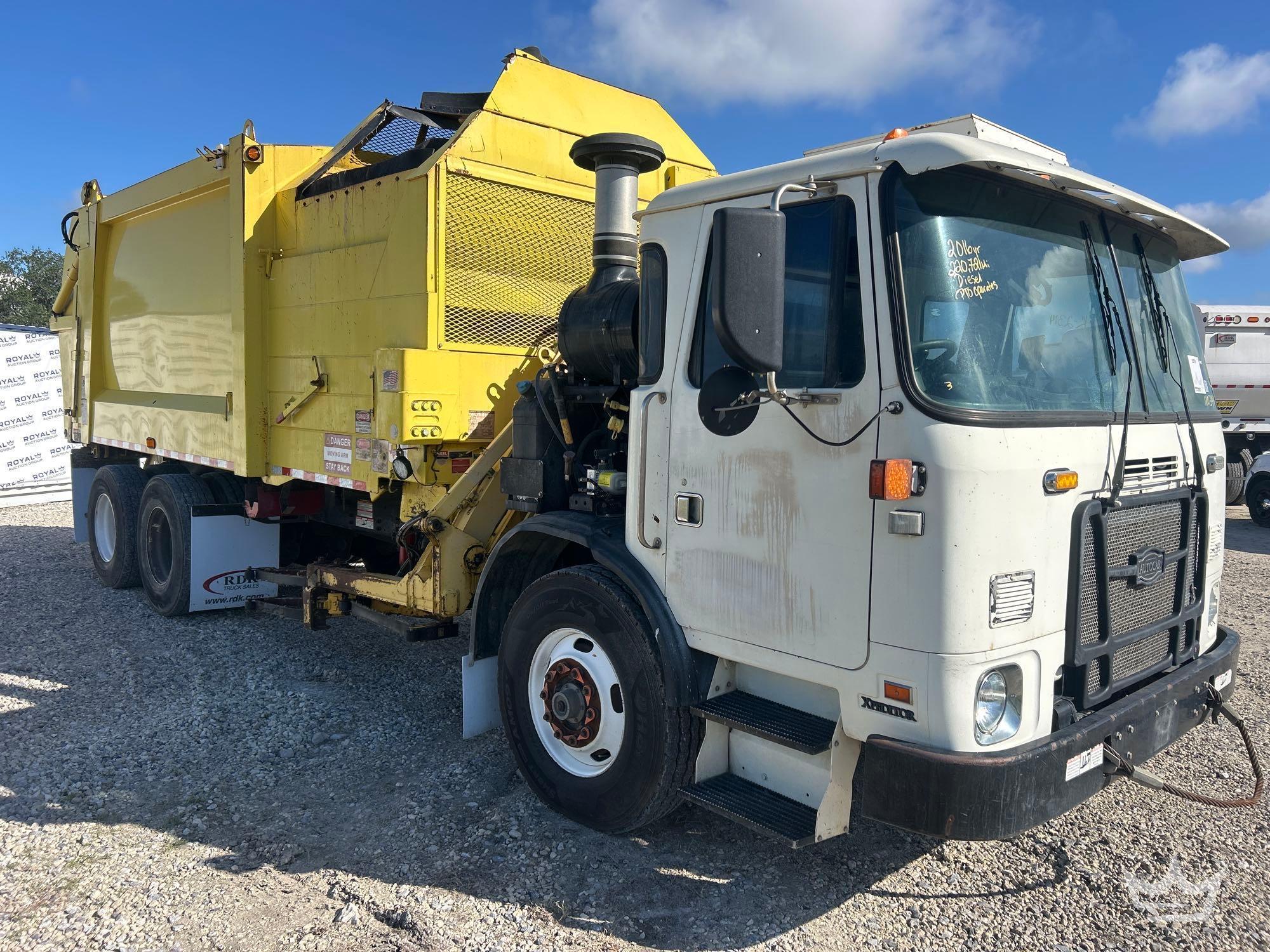 2016 Autocar EXPEDITOR