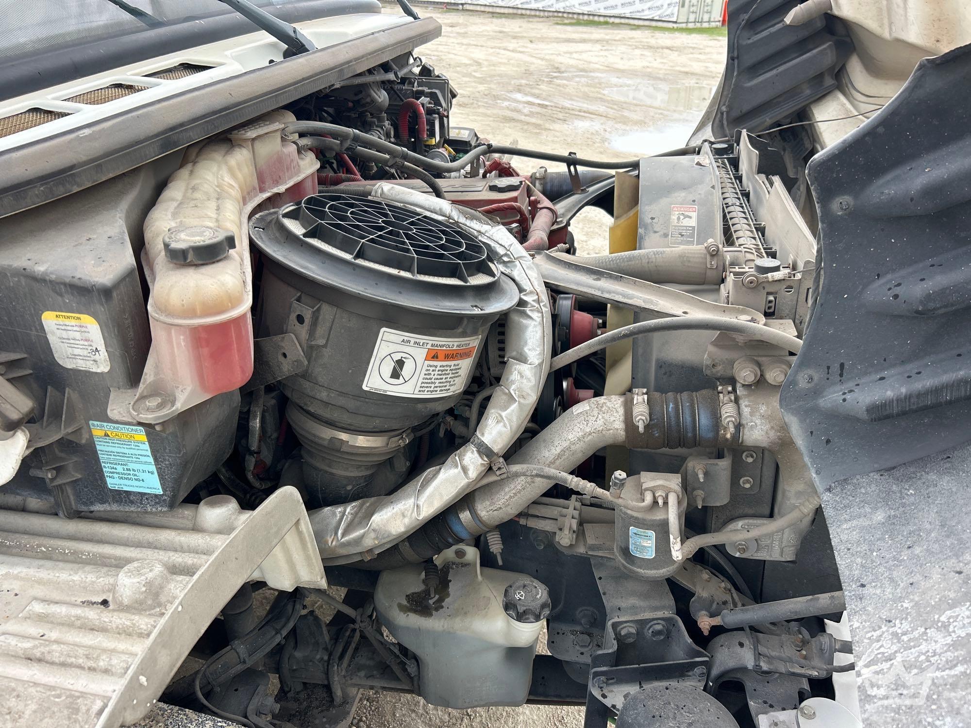 2019 Freightliner M2 106 SPORTCH