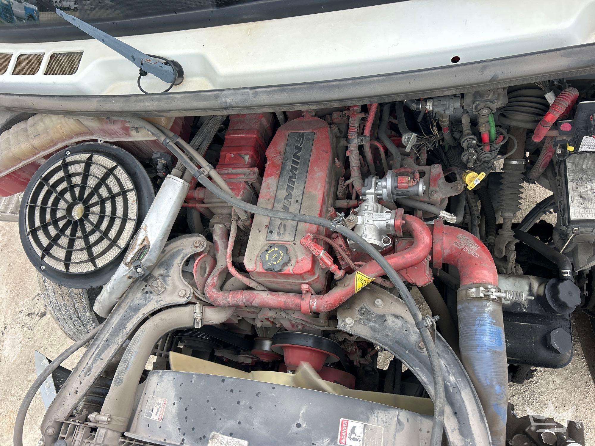 2019 Freightliner M2 106 SPORTCH