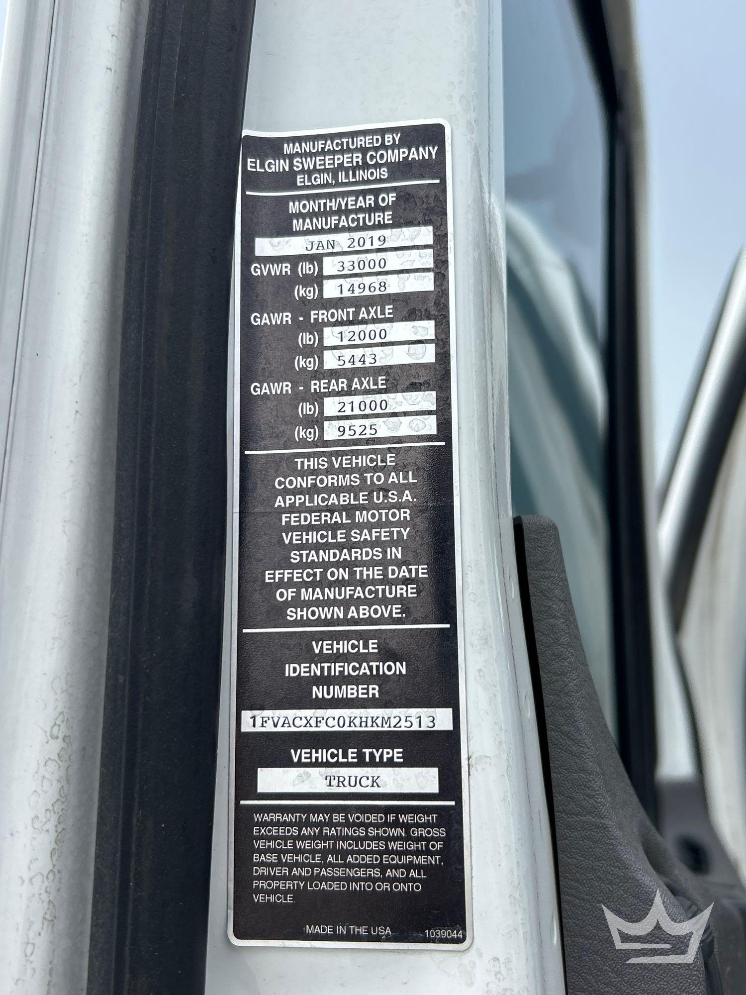 2019 Freightliner M2 106 SPORTCH