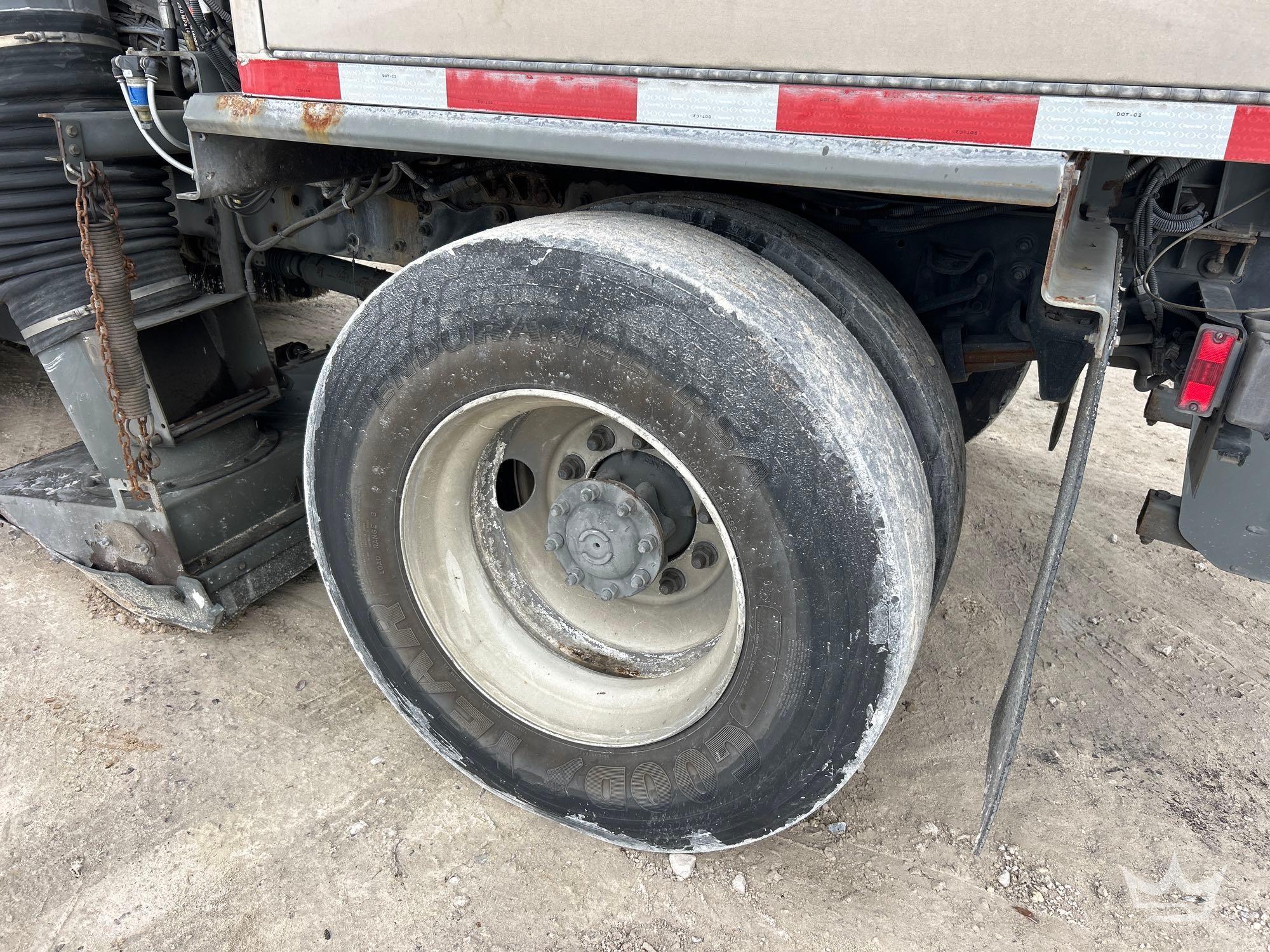 2019 Freightliner M2 106 SPORTCH