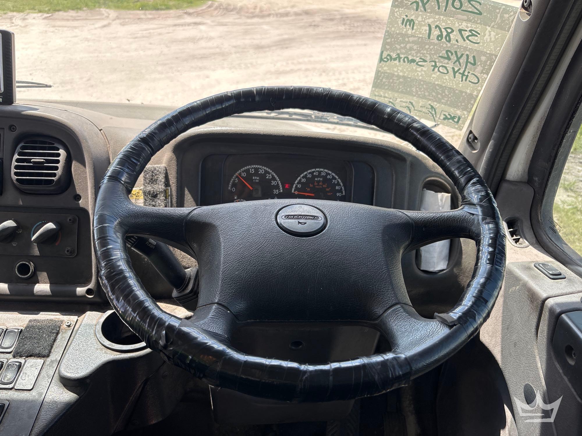 2017 Freightliner M2 106