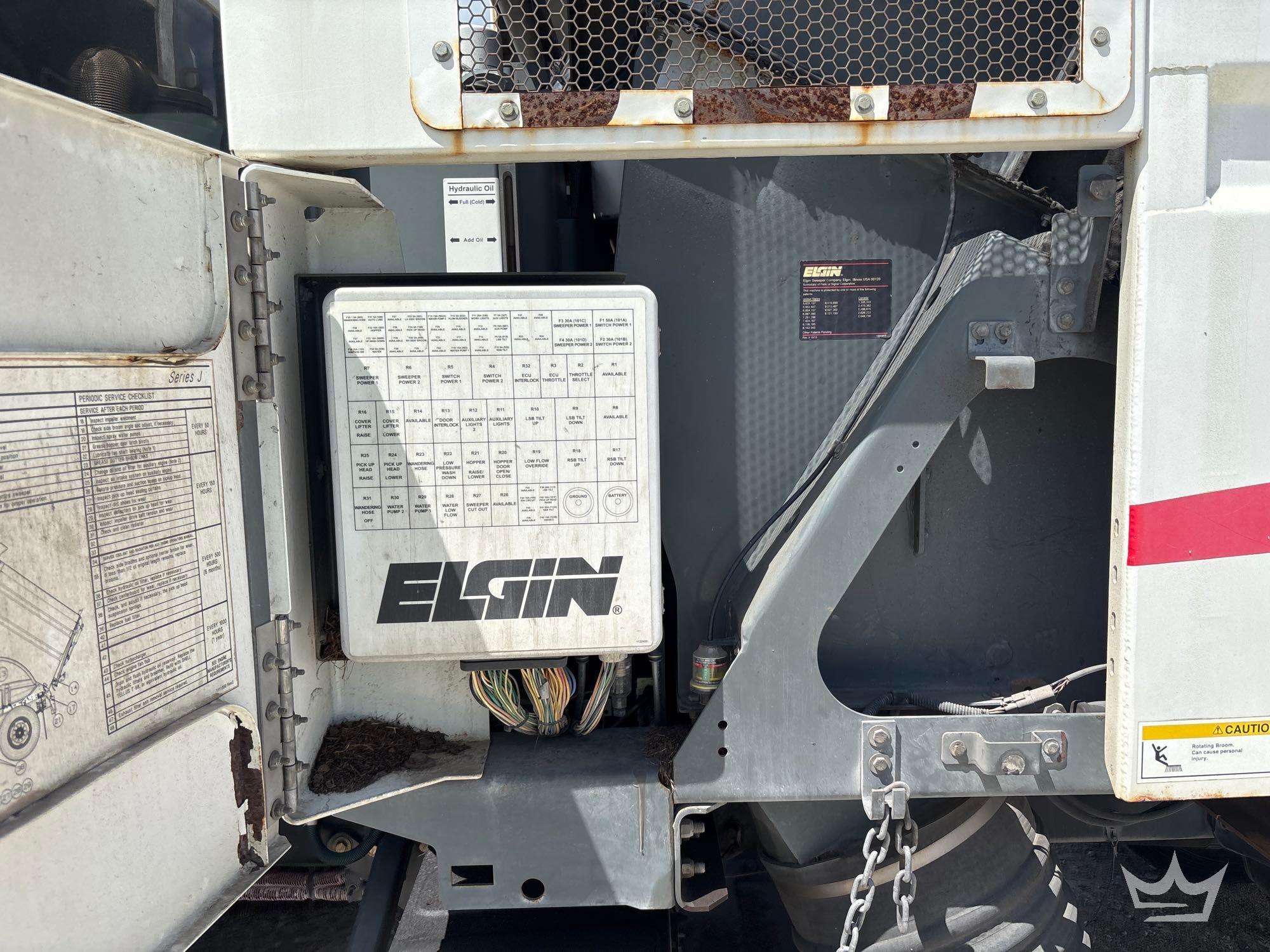 2017 Freightliner M2 106