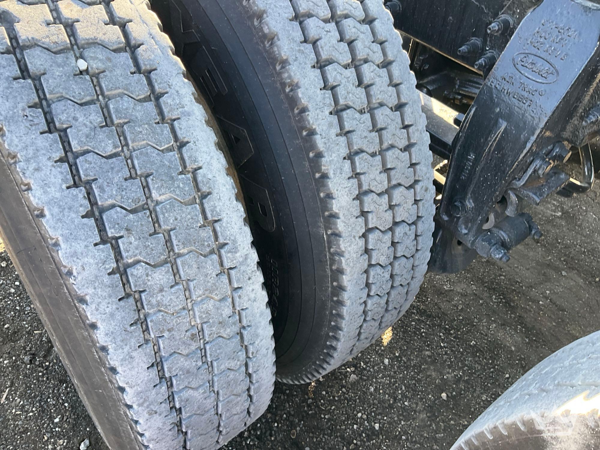 2017 Peterbilt 389