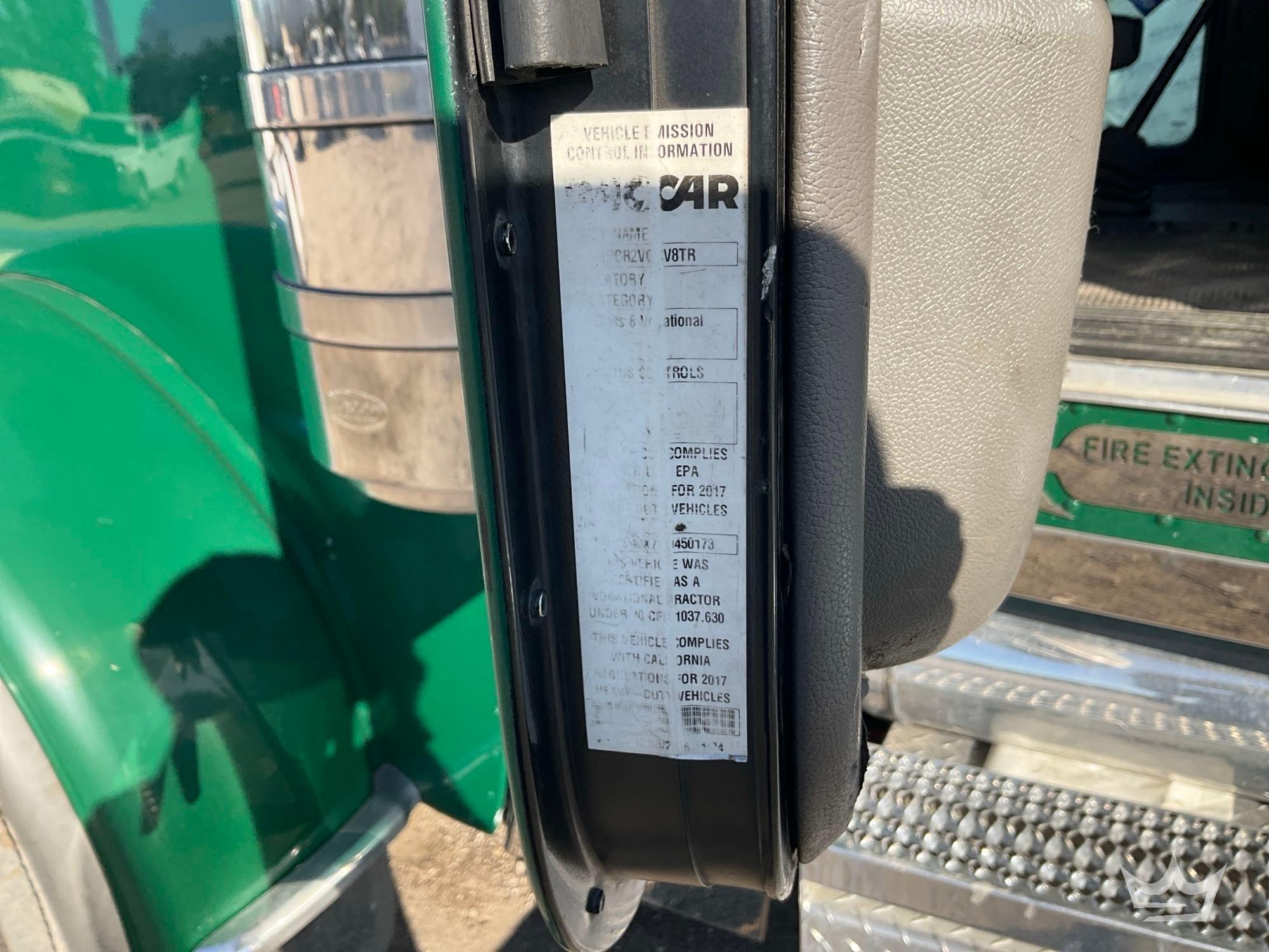 2017 Peterbilt 389