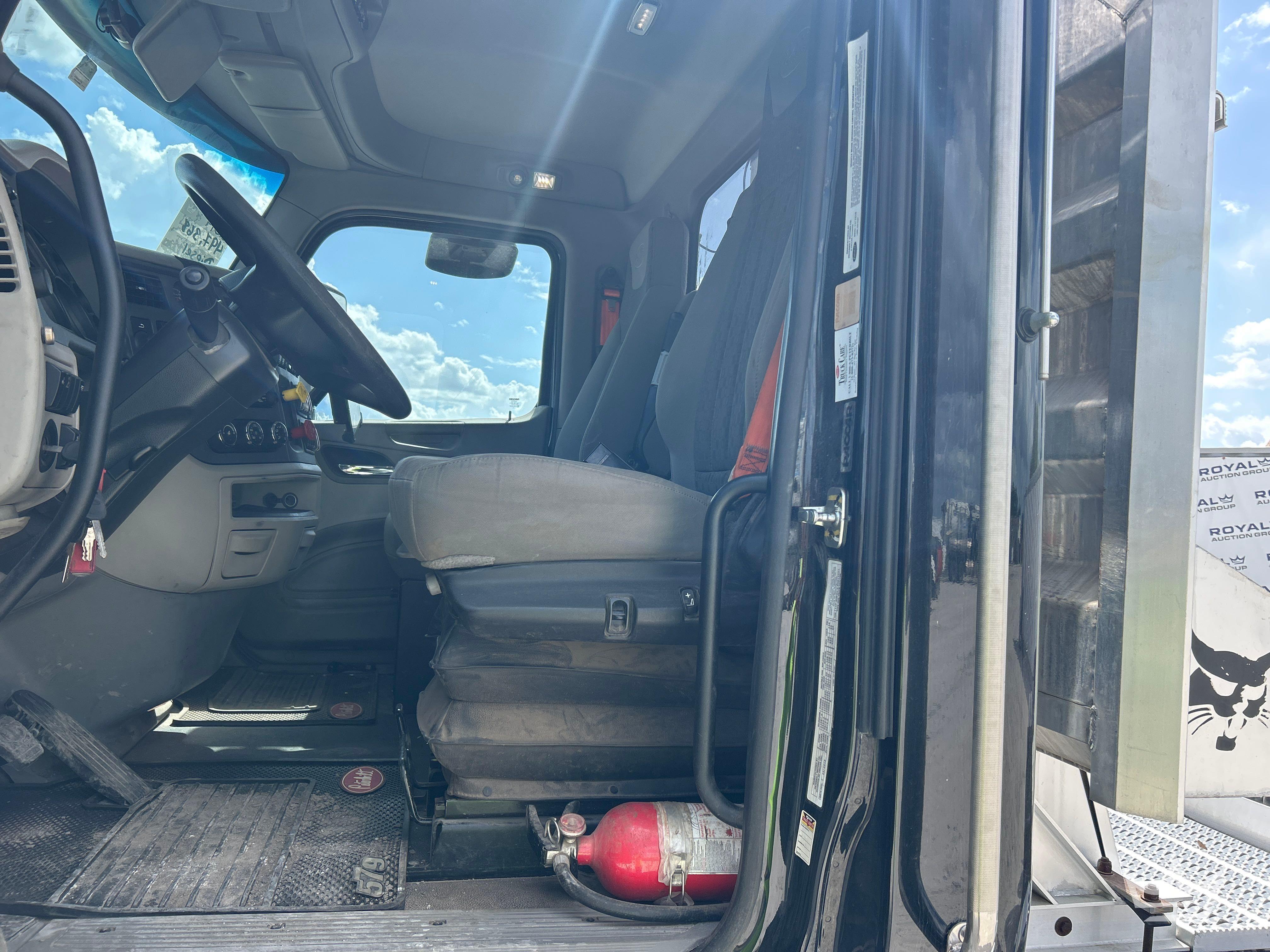 2019 Peterbilt 579