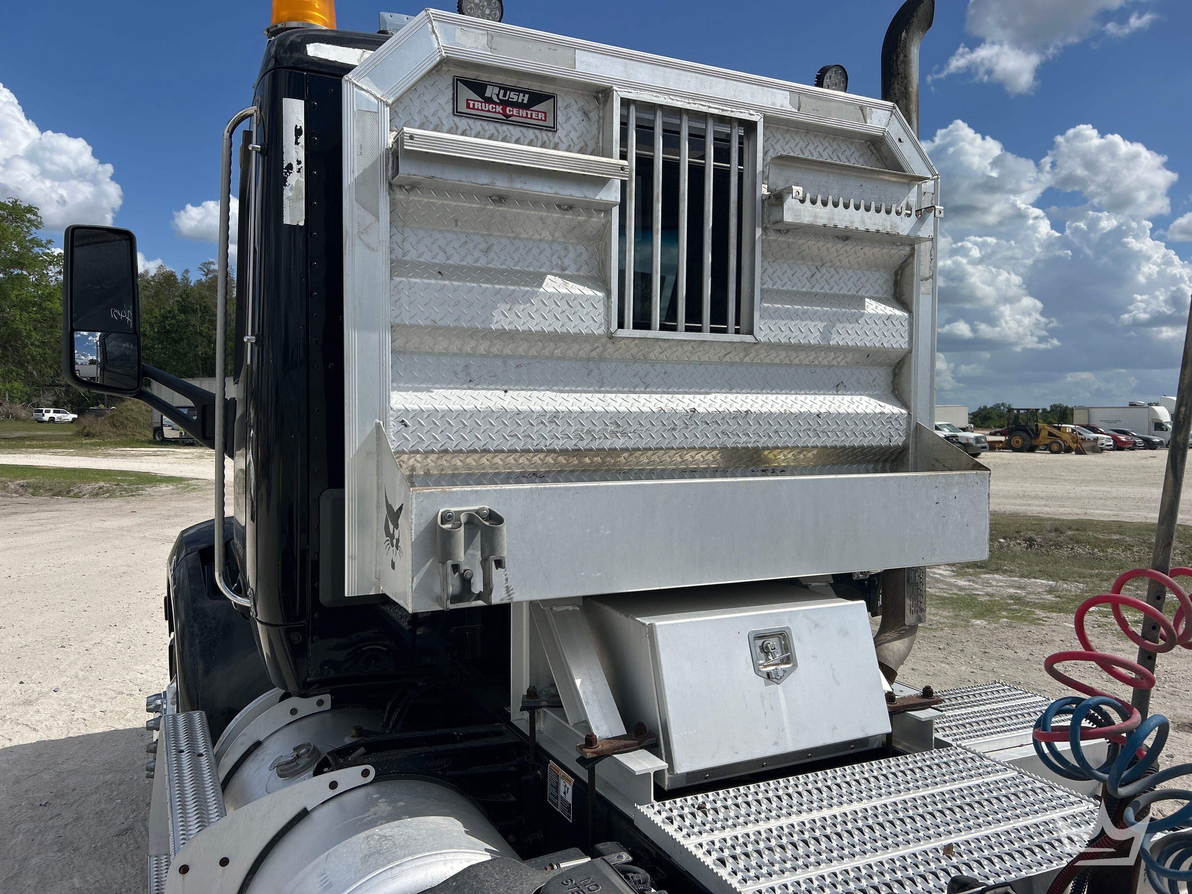 2019 Peterbilt 579