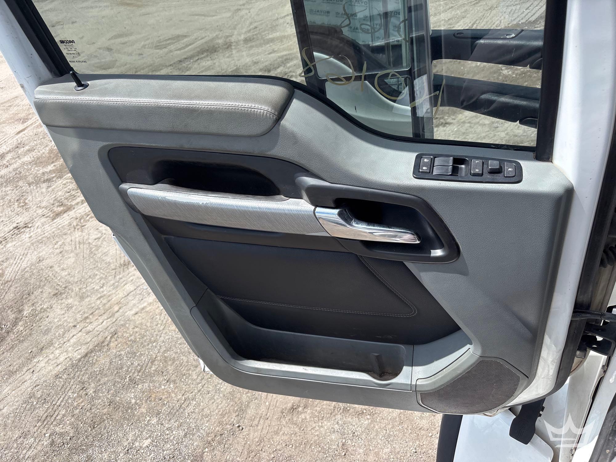 2019 Kenworth T880