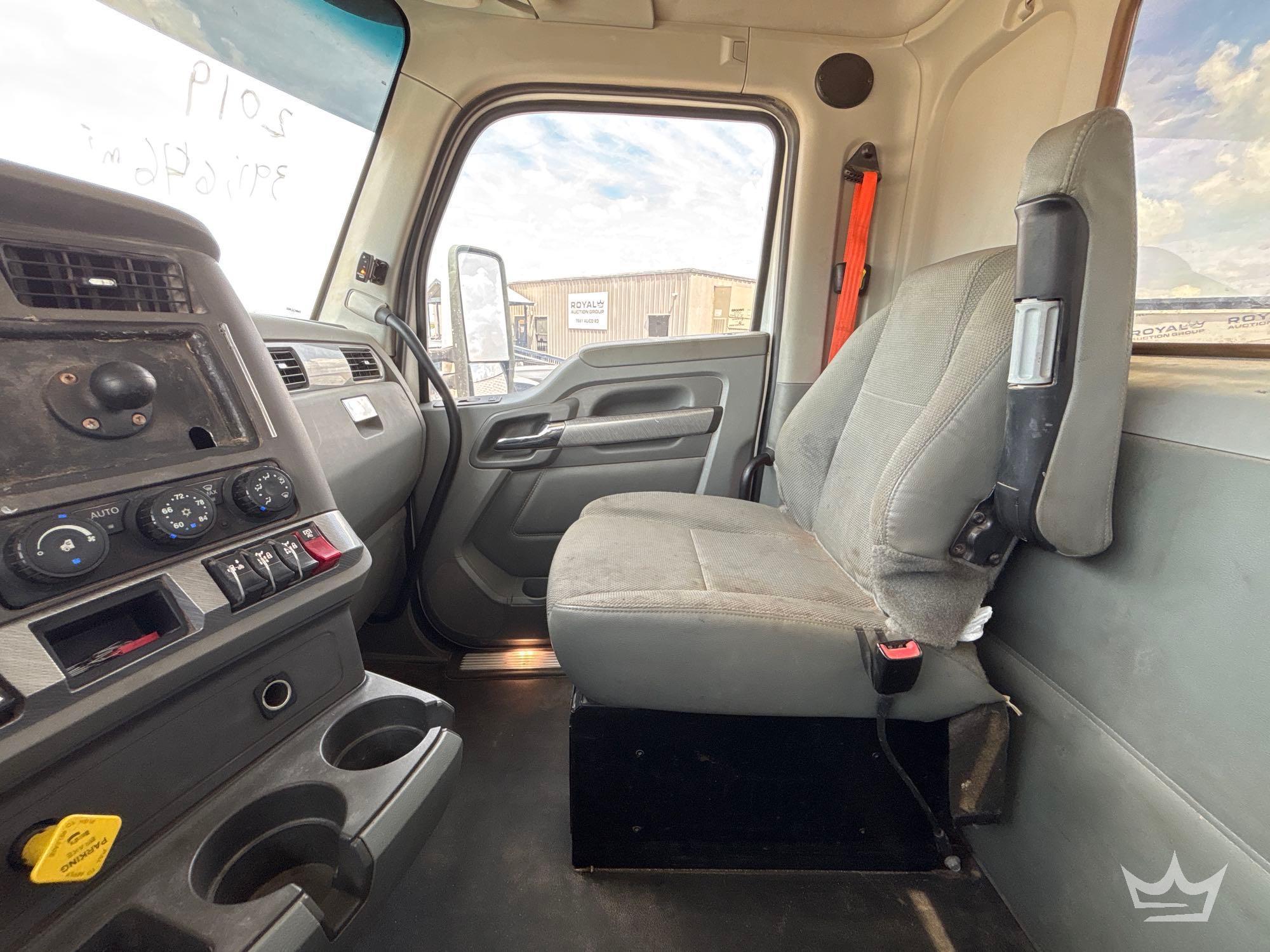 2019 Kenworth T880