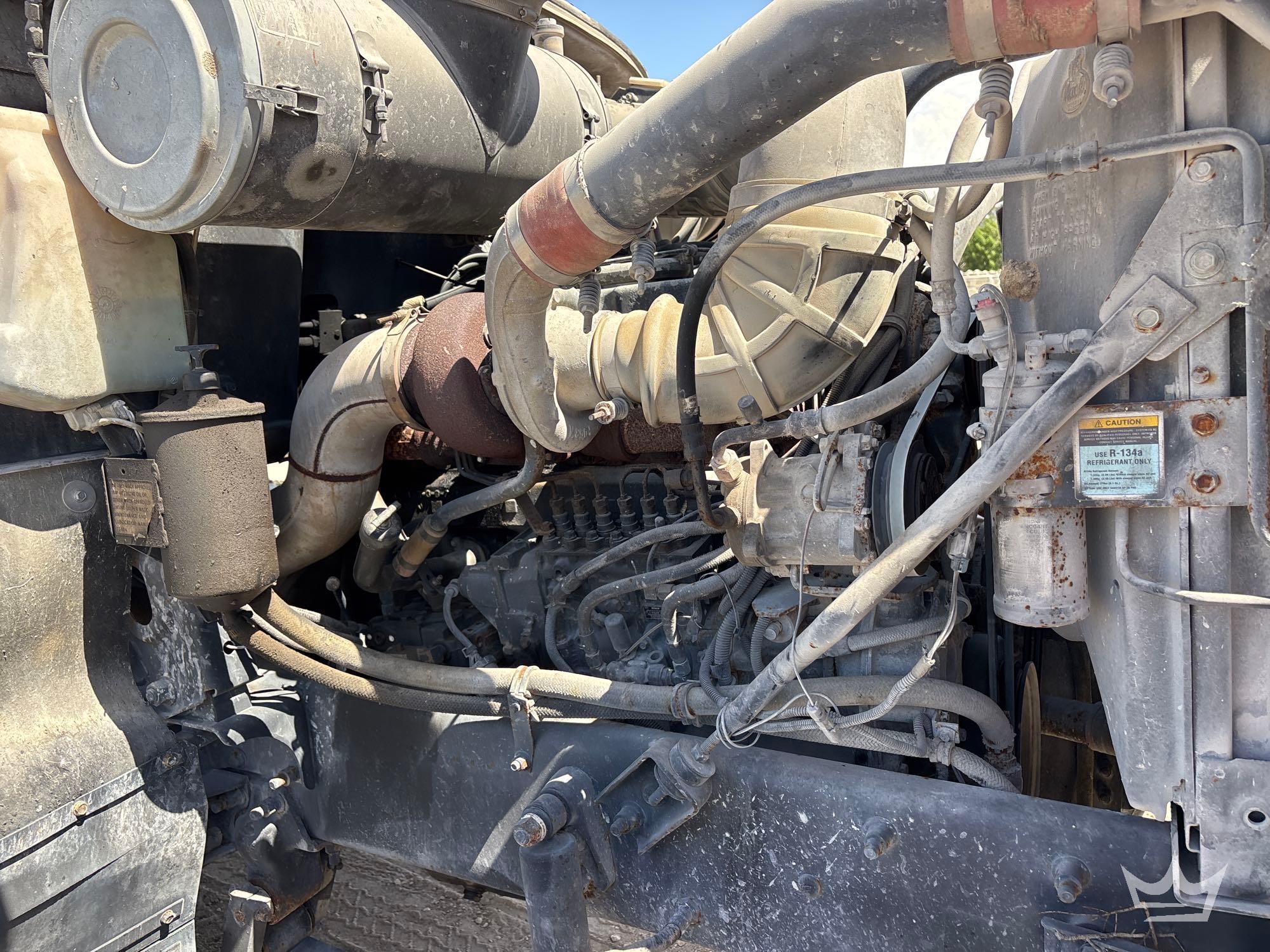 1997 Mack CH613