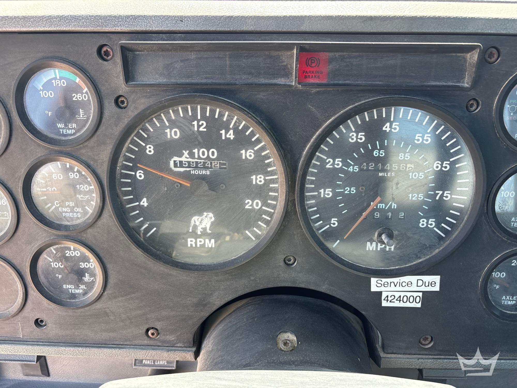 1997 Mack CH613