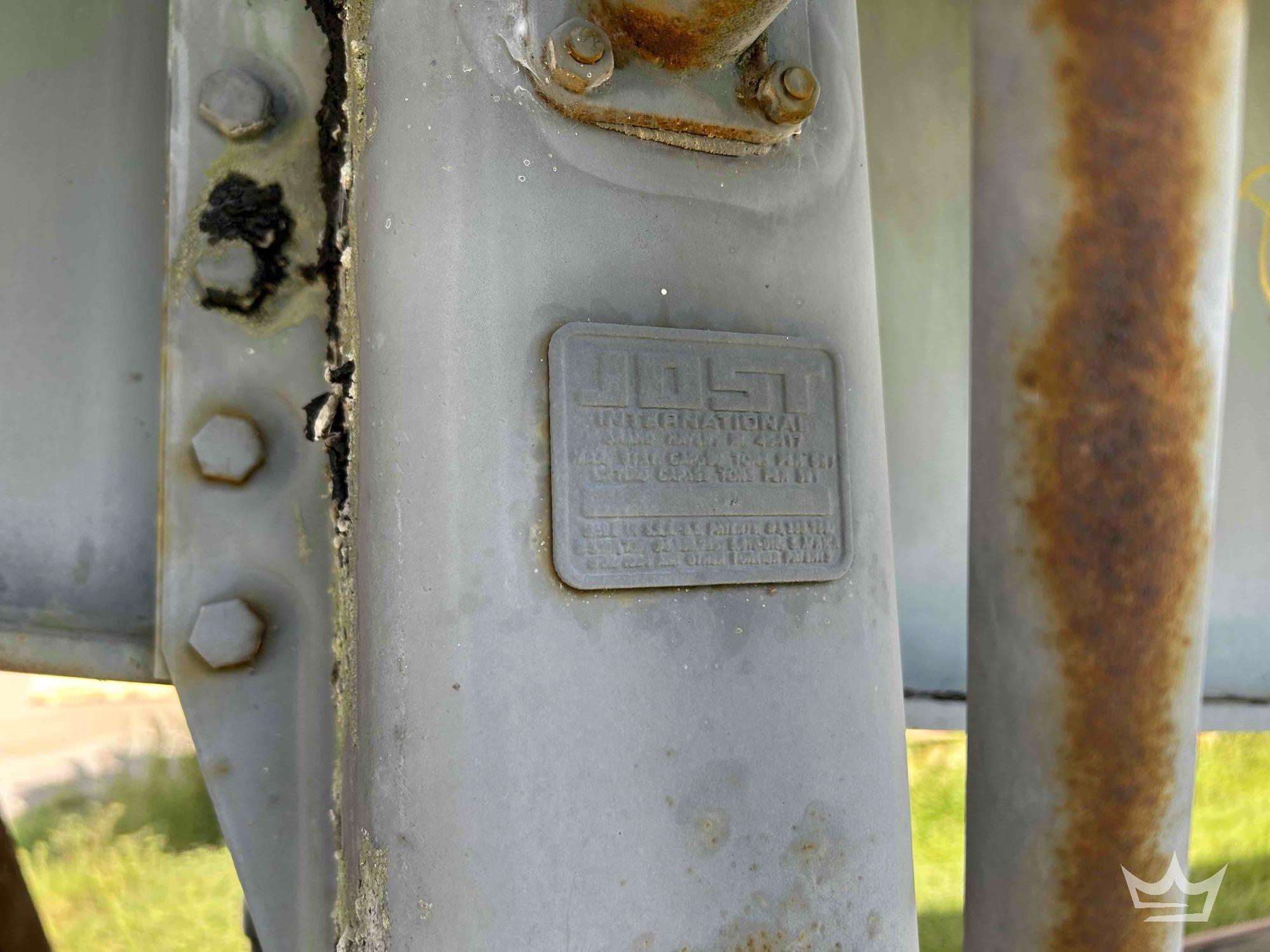 1997 Mack CH613