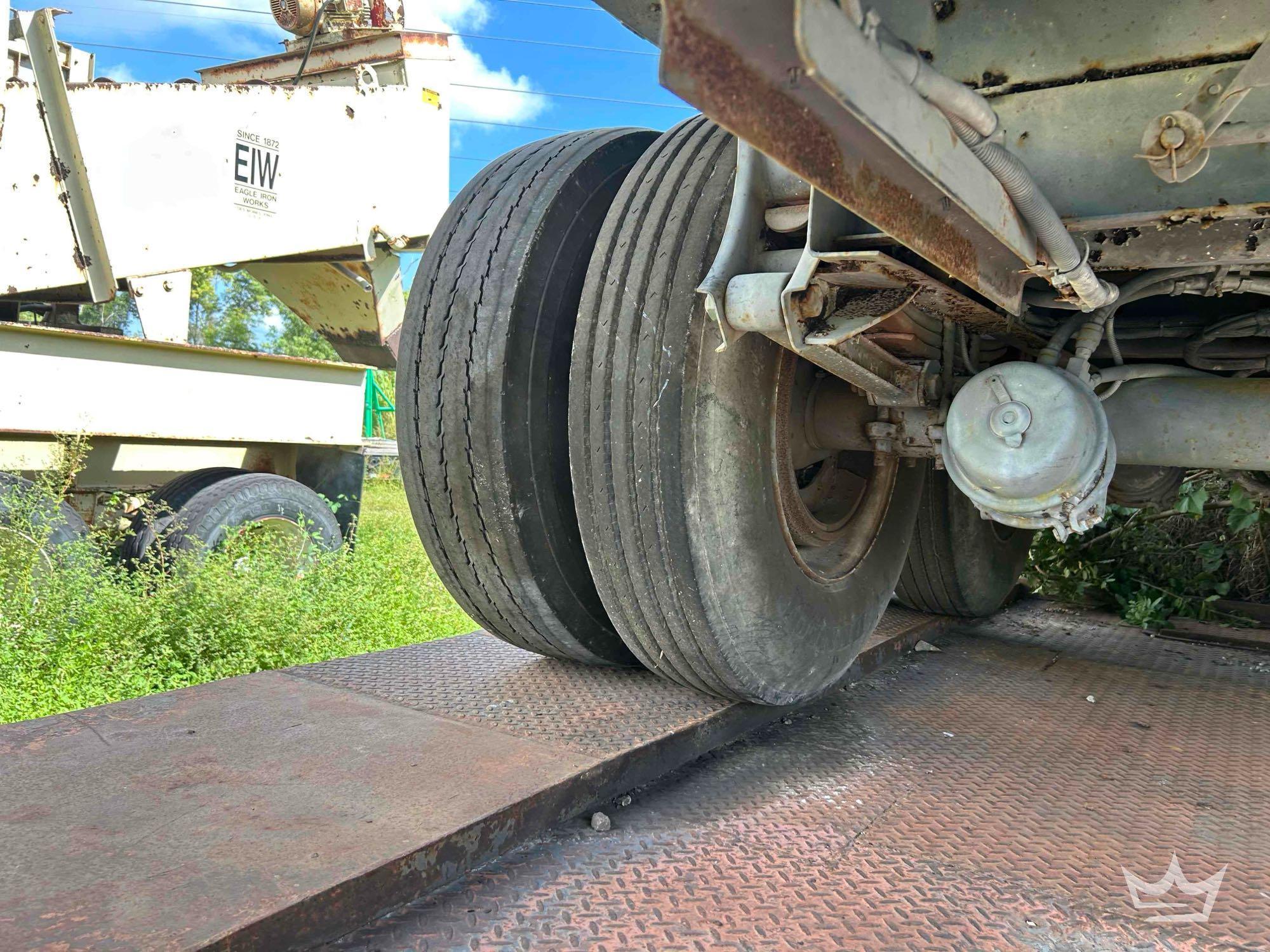 1997 Mack CH613