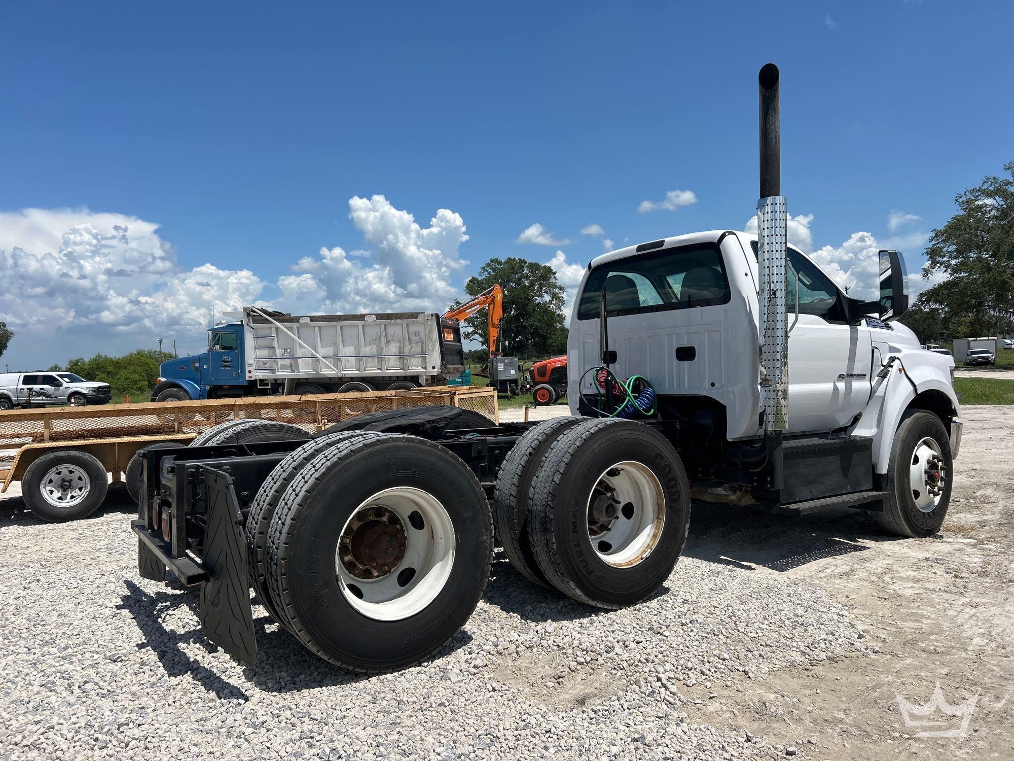 2022 Ford F750