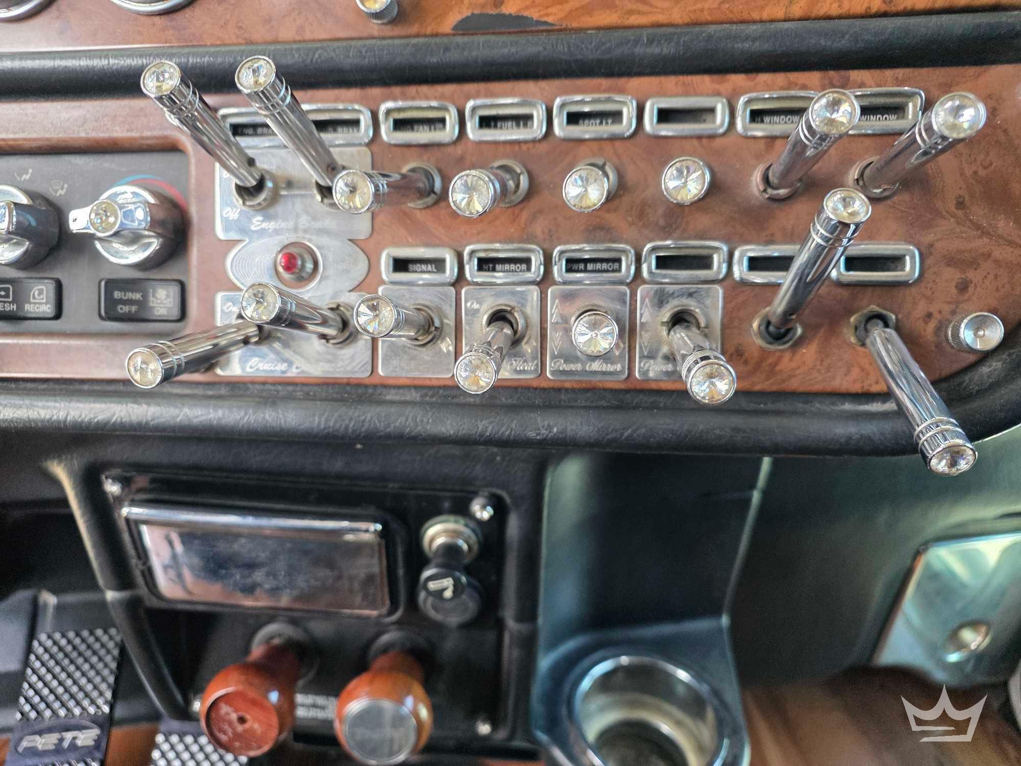 2005 Peterbilt 379