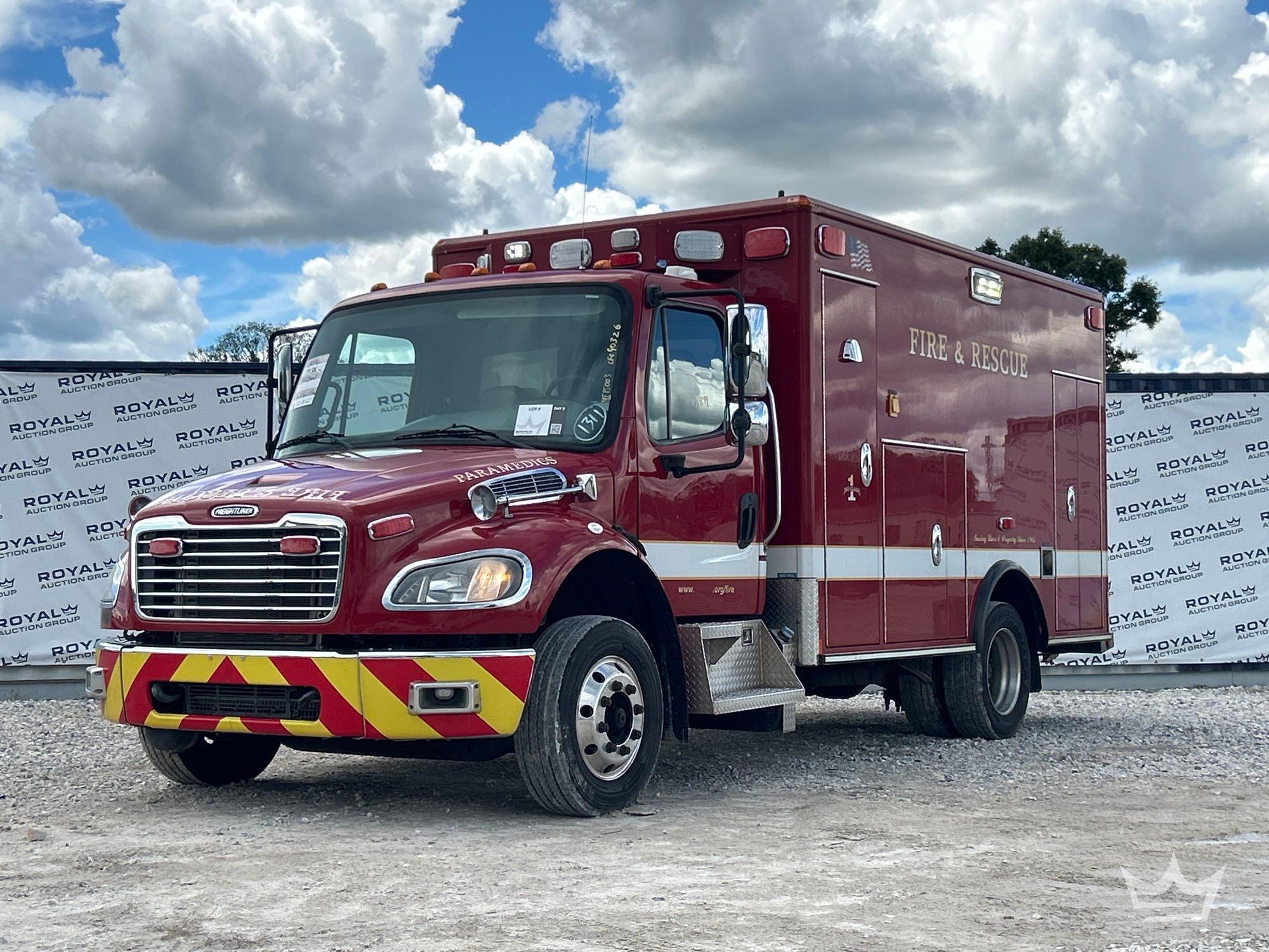 2013 Freightliner M2 106