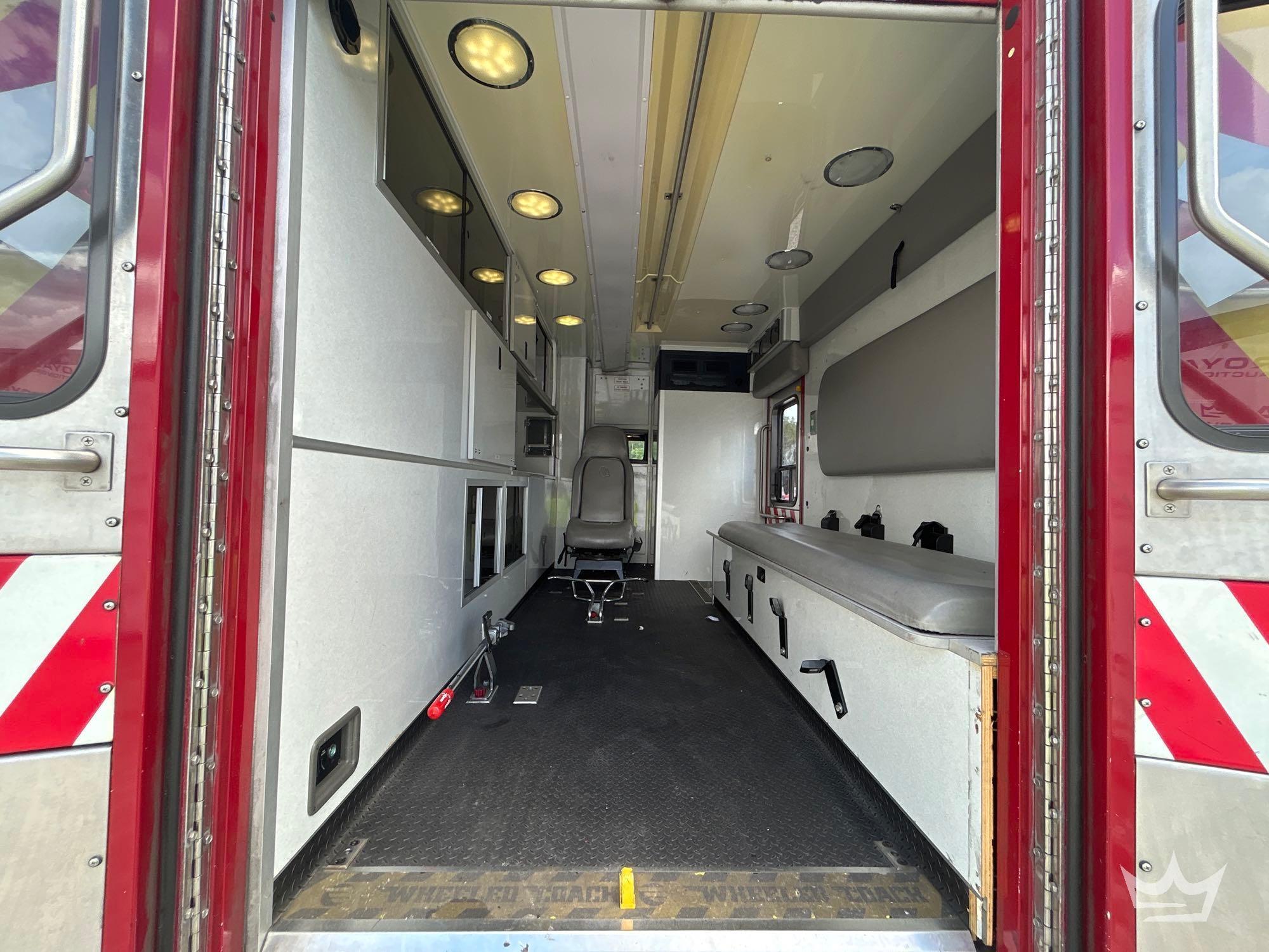 2013 Freightliner M2 106