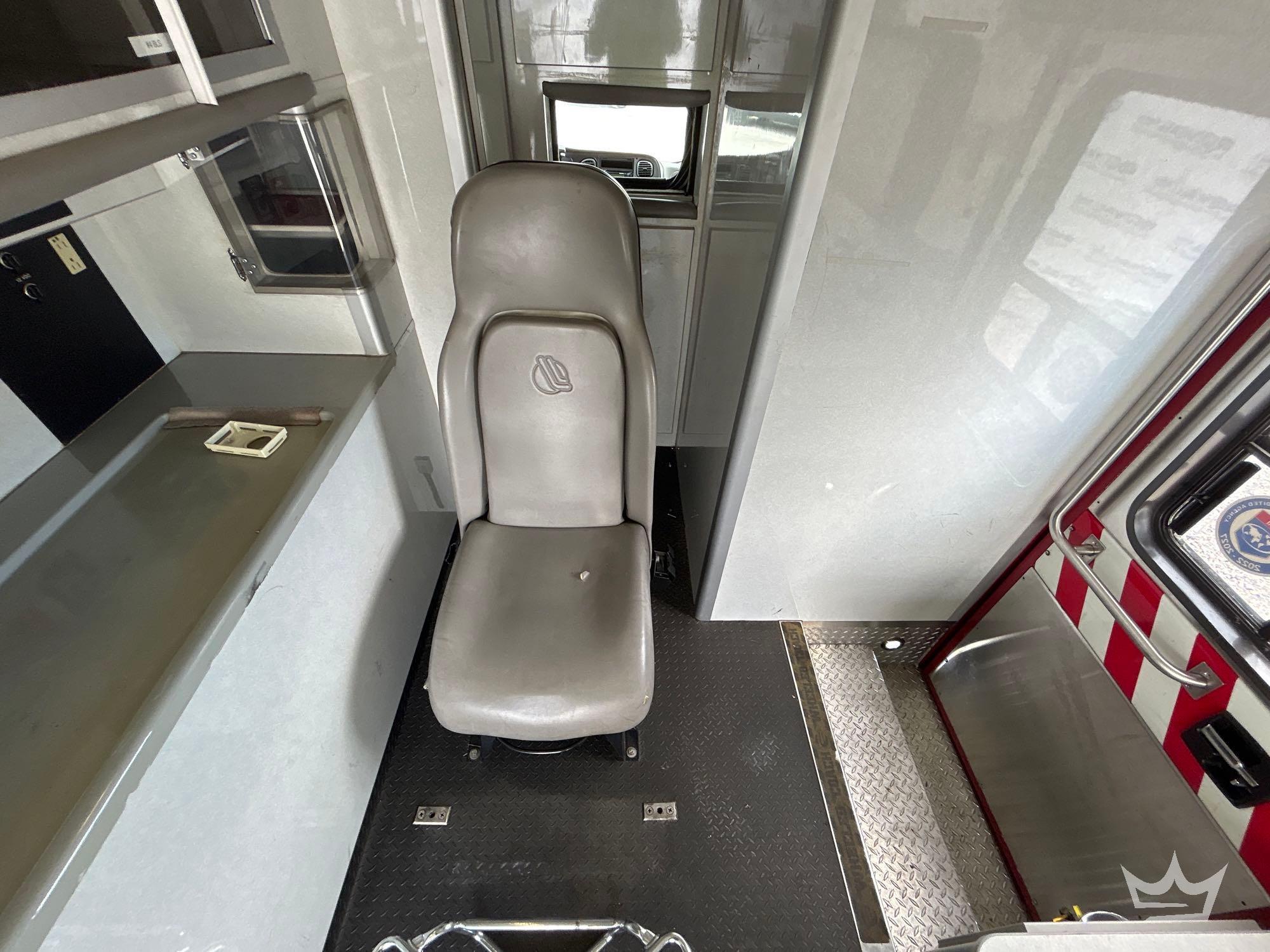 2013 Freightliner M2 106