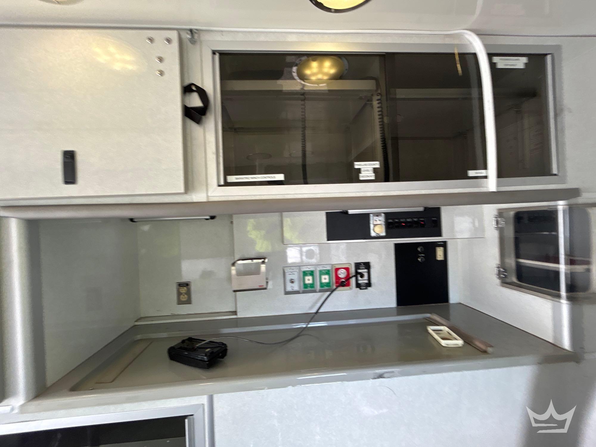 2013 Freightliner M2 106