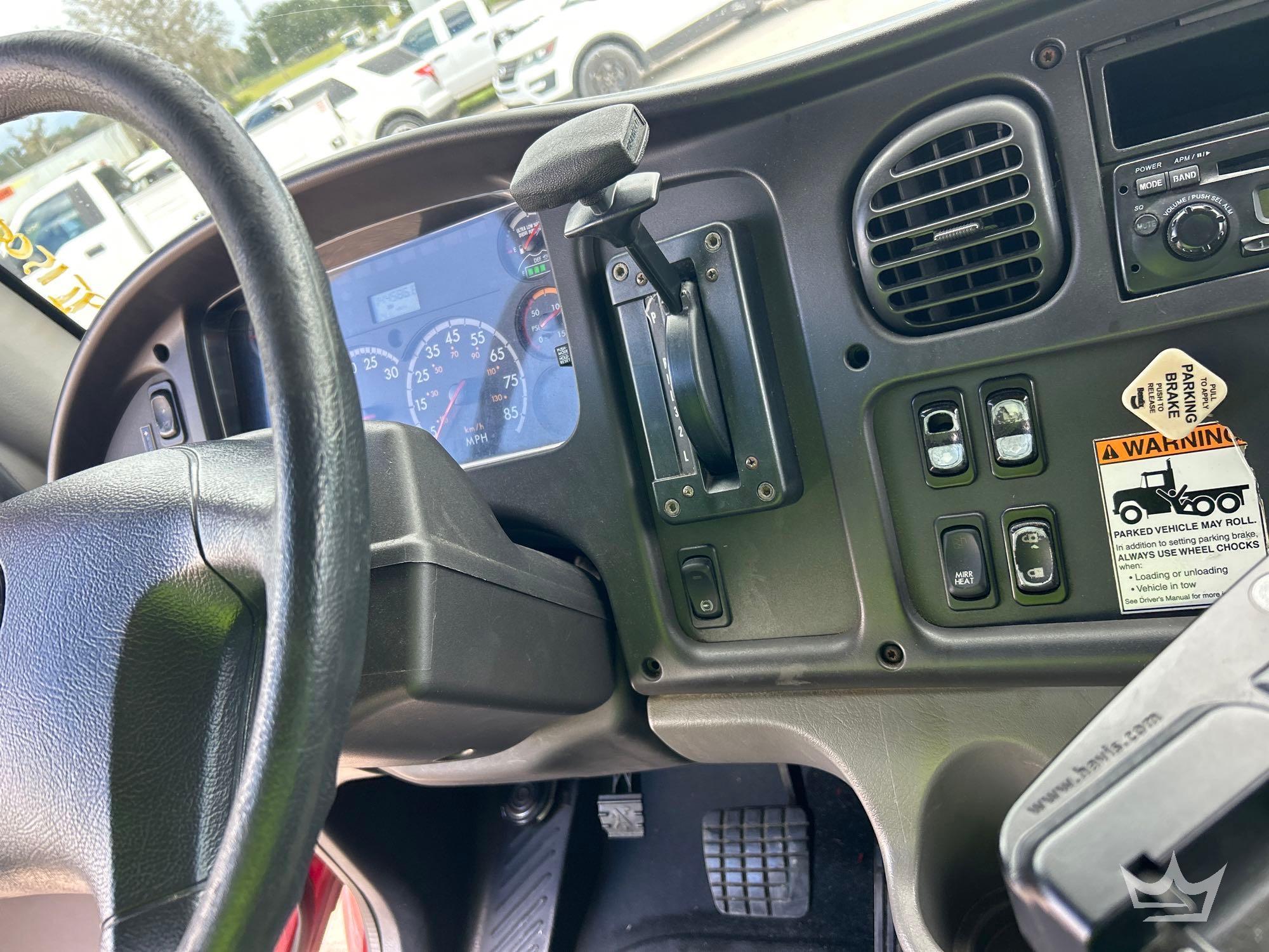 2013 Freightliner M2 106
