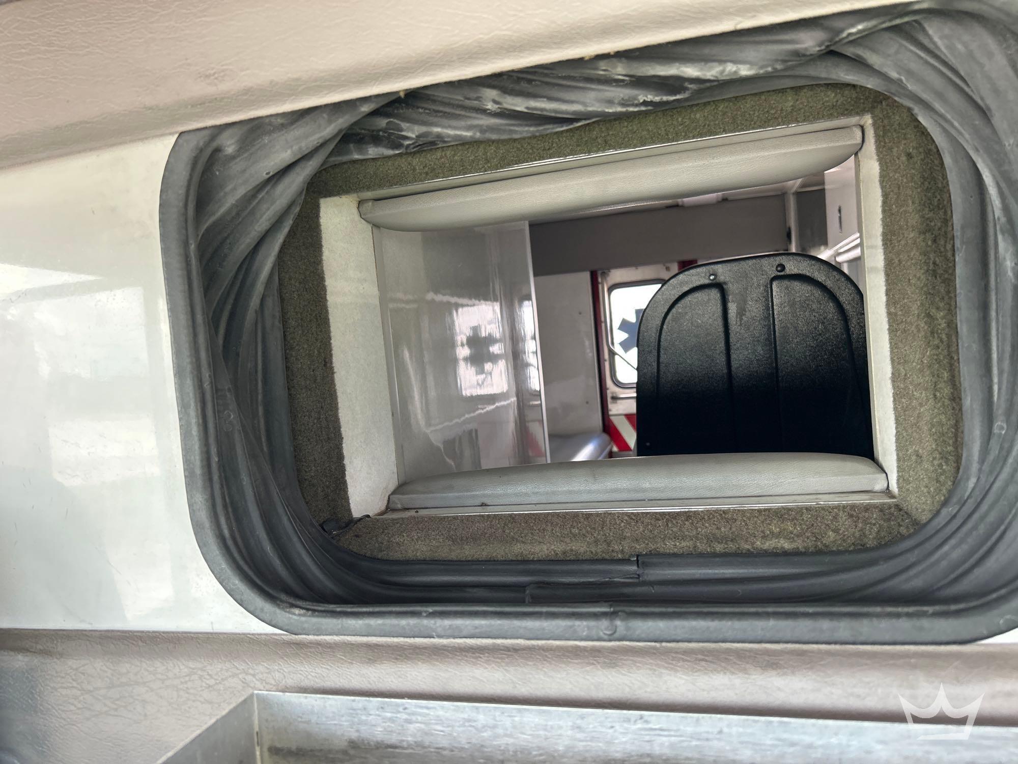 2013 Freightliner M2 106