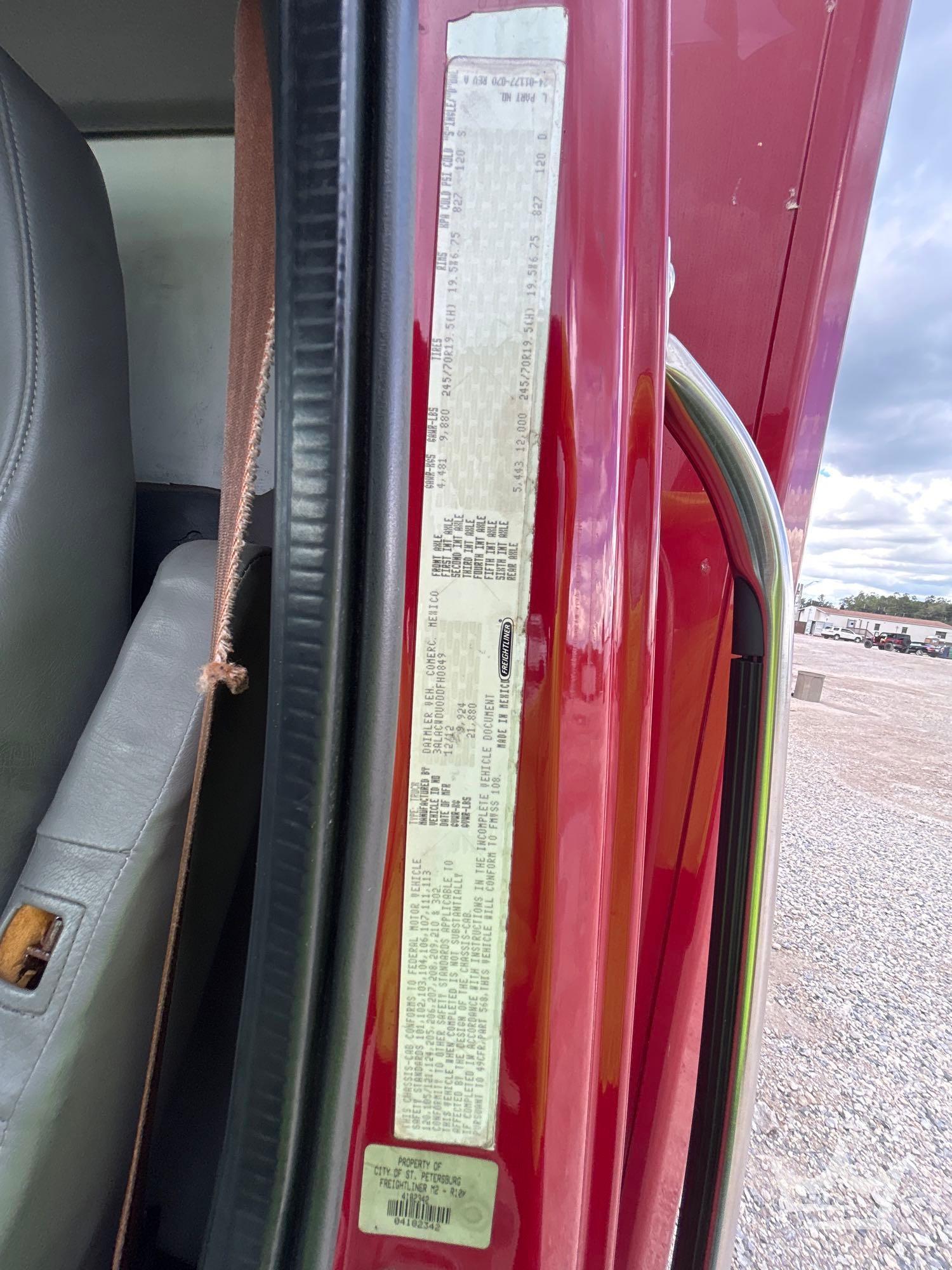 2013 Freightliner M2 106