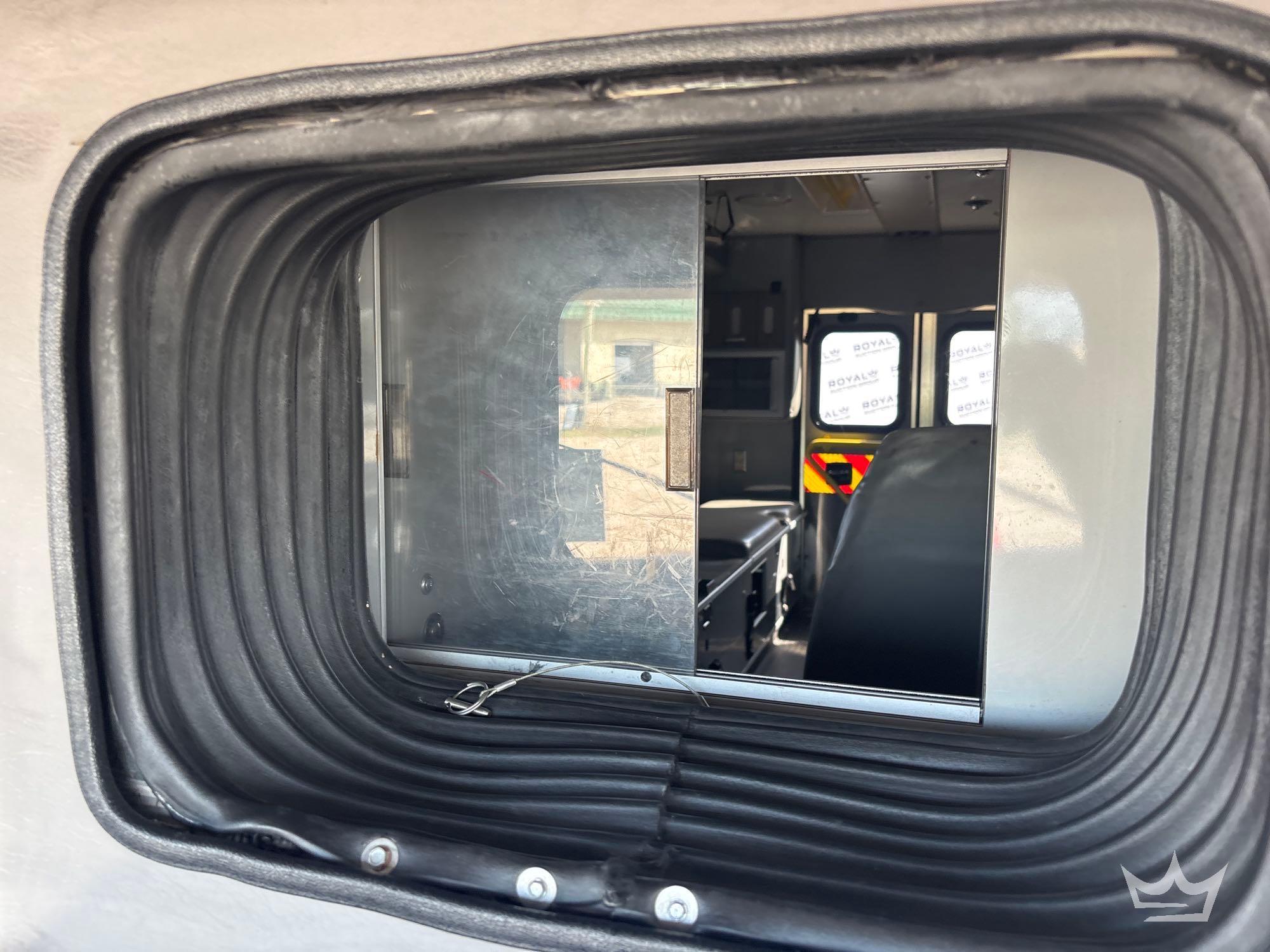 2014 Freightliner M2 106