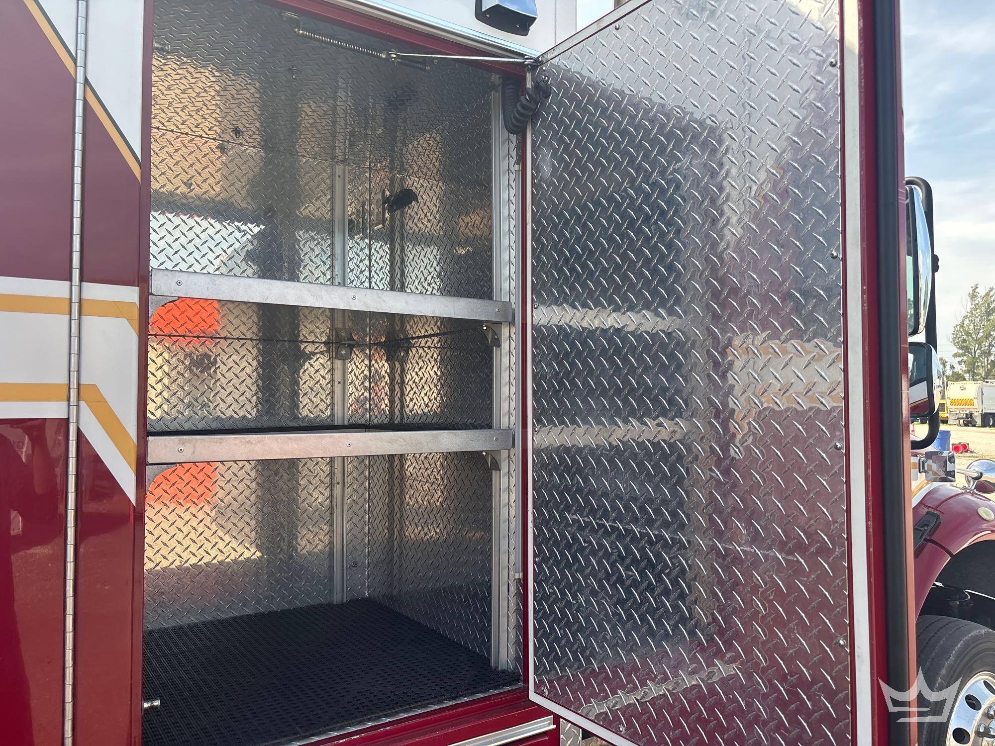2014 Freightliner M2 106