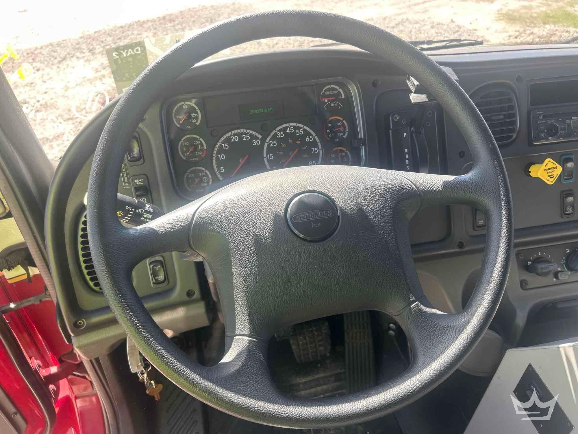 2016 Freightliner M2 106