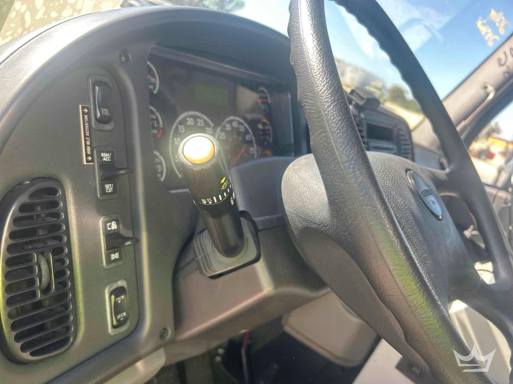 2016 Freightliner M2 106