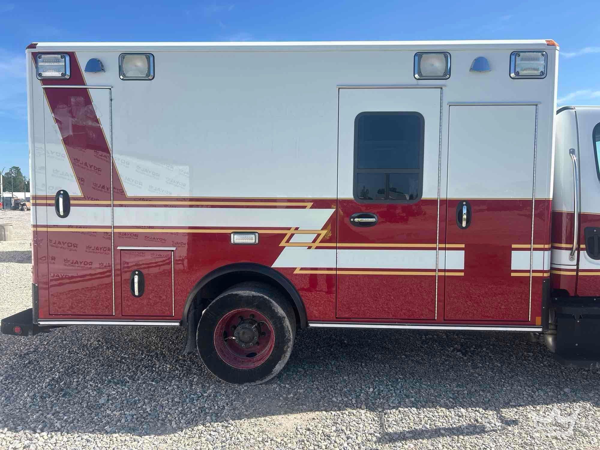 2016 Freightliner M2 106