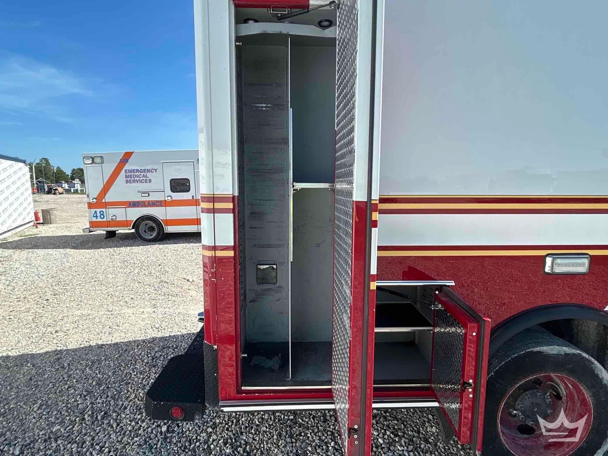2016 Freightliner M2 106