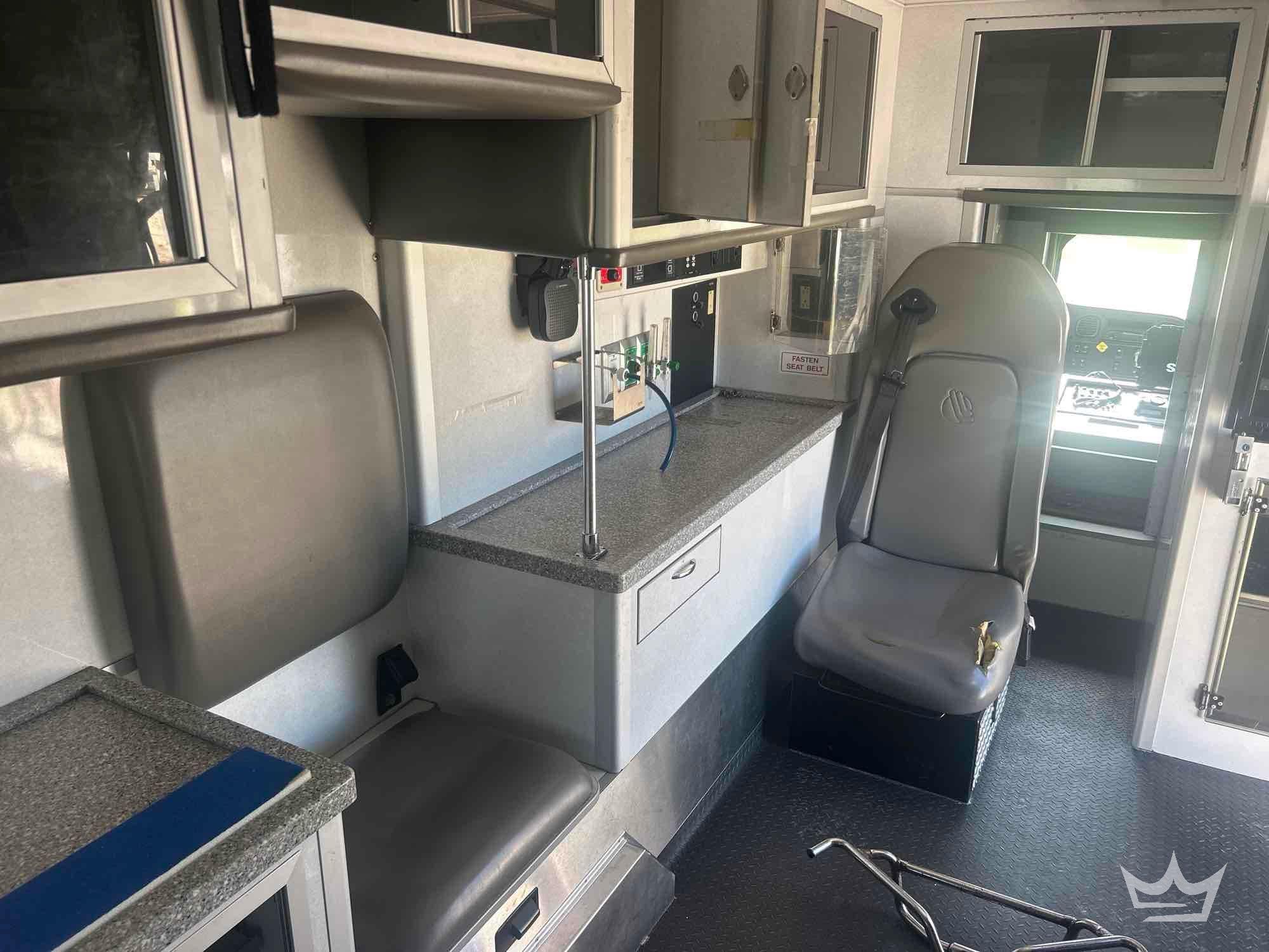 2016 Freightliner M2 106